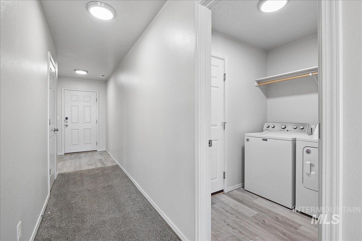 11201 Bidwell, Caldwell, Idaho 83605-8186, 3 Bedrooms, 2 Bathrooms, Residential For Sale, Price $395,000,MLS 98989322