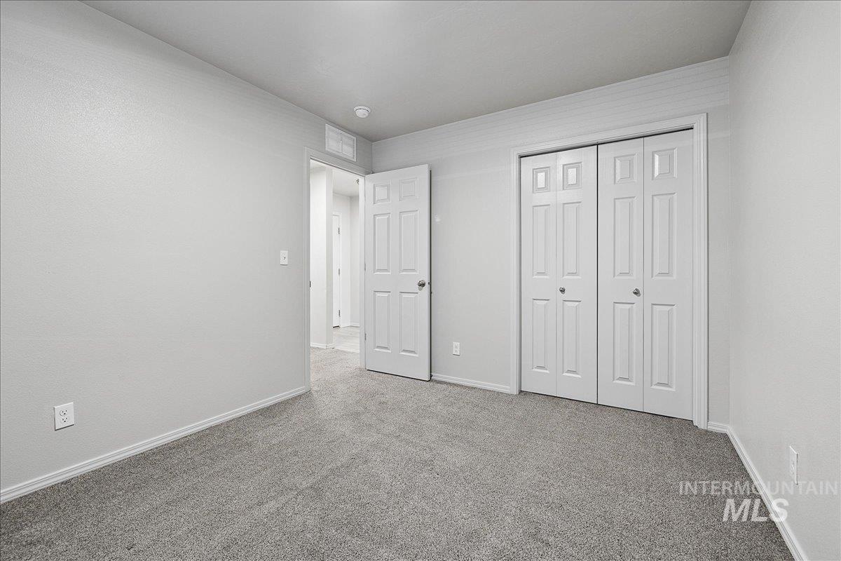11201 Bidwell, Caldwell, Idaho 83605-8186, 3 Bedrooms, 2 Bathrooms, Residential For Sale, Price $395,000,MLS 98989322