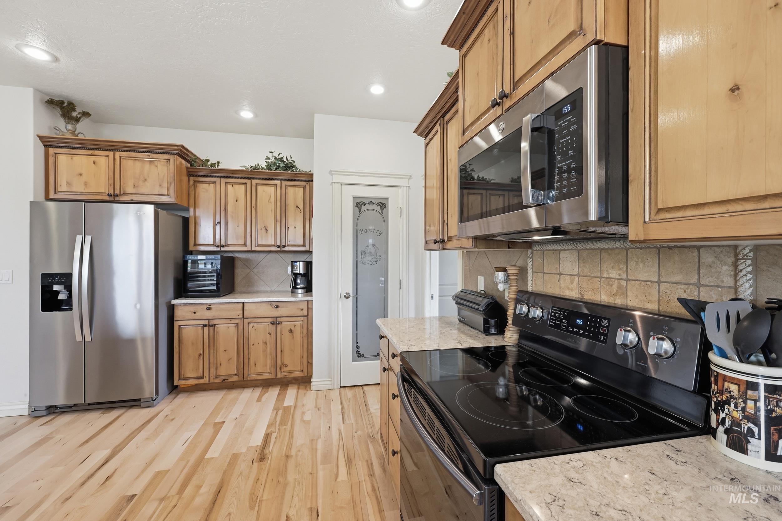 9973 W Arabian Dr, Boise, Idaho 83709, 4 Bedrooms, 2.5 Bathrooms, Residential For Sale, Price $584,900,MLS 98989327