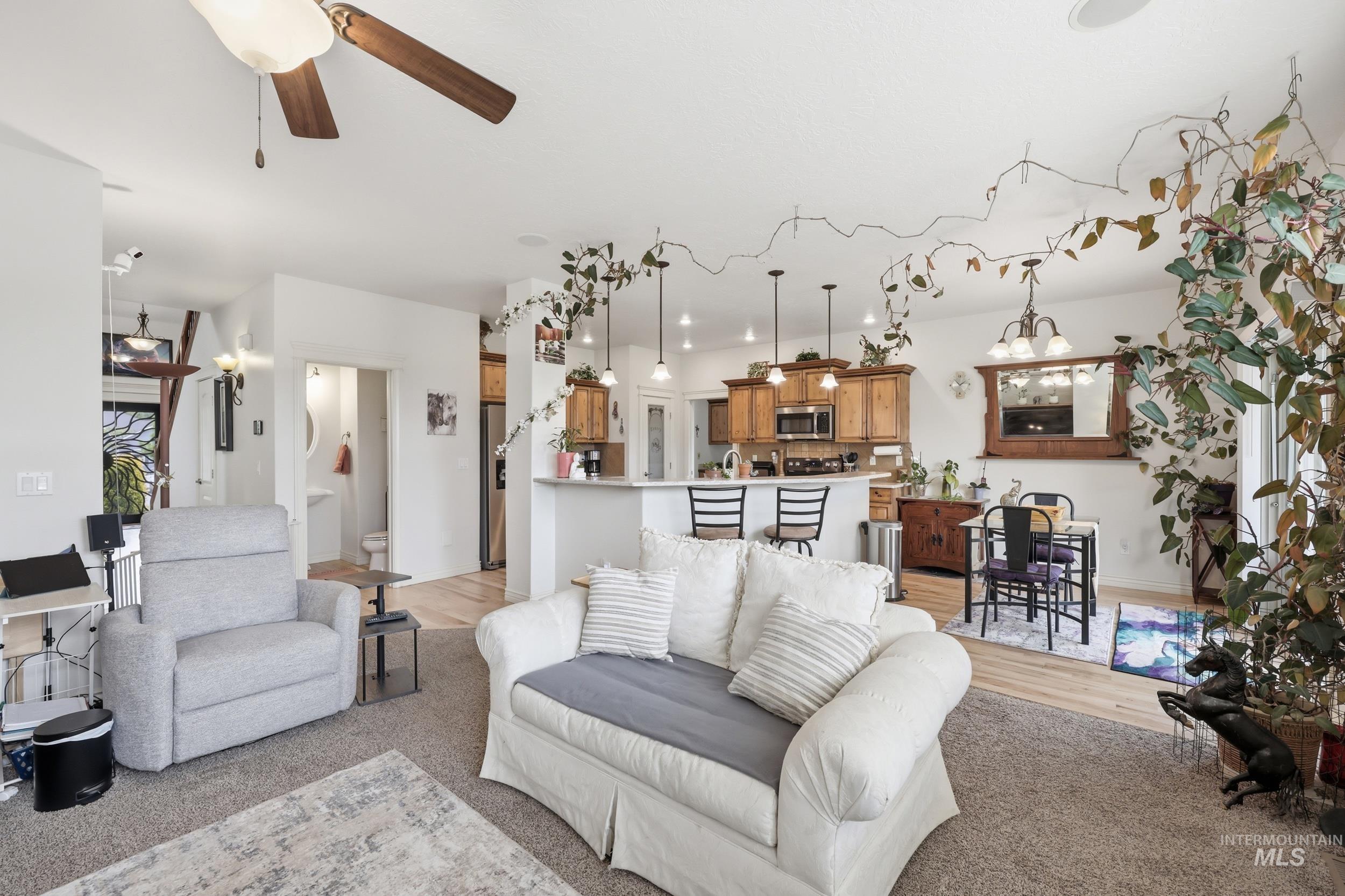 9973 W Arabian Dr, Boise, Idaho 83709, 4 Bedrooms, 2.5 Bathrooms, Residential For Sale, Price $584,900,MLS 98989327