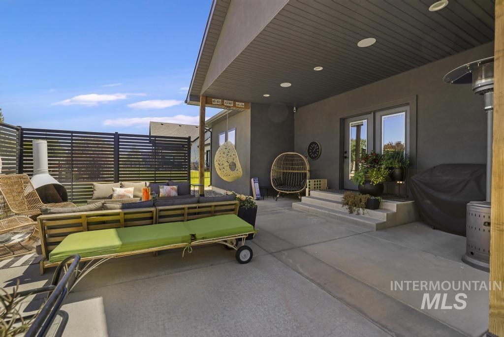 1541 Clear Creek Loop, Twin Falls, Idaho 83301, 5 Bedrooms, 3.5 Bathrooms, Residential For Sale, Price $850,000,MLS 98989337