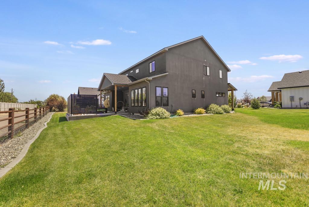 1541 Clear Creek Loop, Twin Falls, Idaho 83301, 5 Bedrooms, 3.5 Bathrooms, Residential For Sale, Price $850,000,MLS 98989337