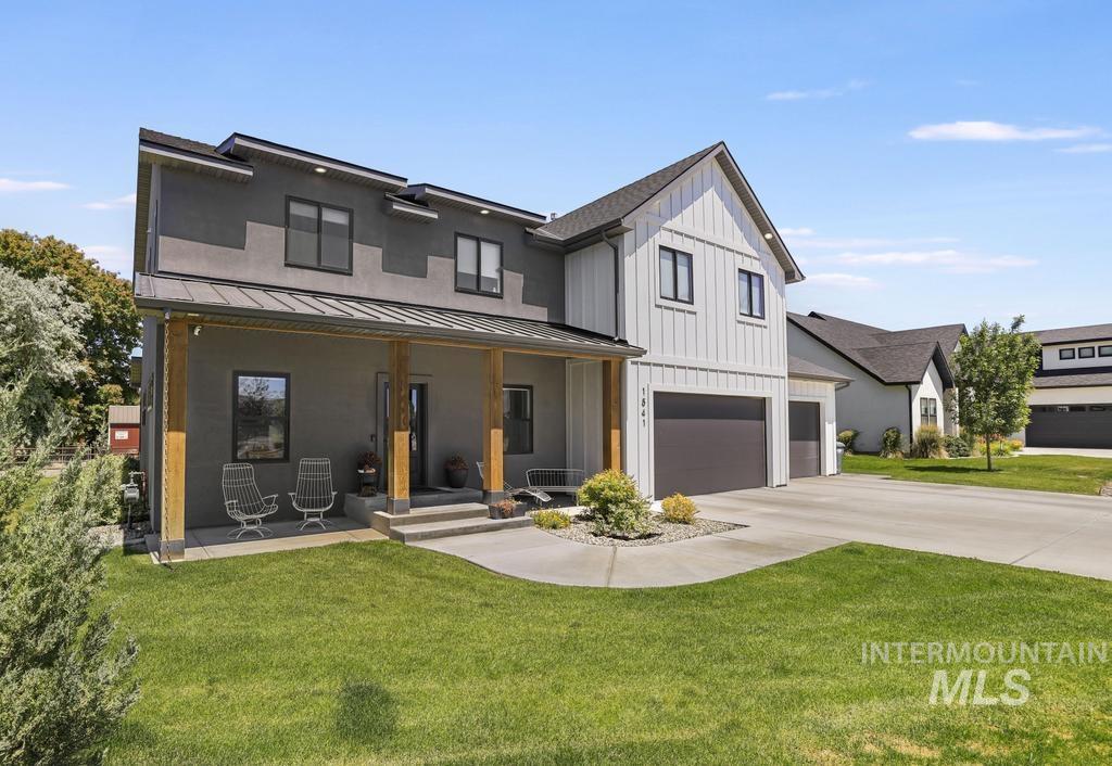 1541 Clear Creek Loop, Twin Falls, Idaho 83301, 5 Bedrooms, 3.5 Bathrooms, Residential For Sale, Price $850,000,MLS 98989337