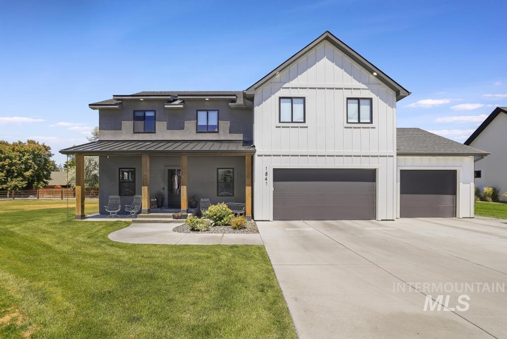 1541 Clear Creek Loop, Twin Falls, Idaho 83301, 5 Bedrooms, 3.5 Bathrooms, Residential For Sale, Price $850,000,MLS 98989337