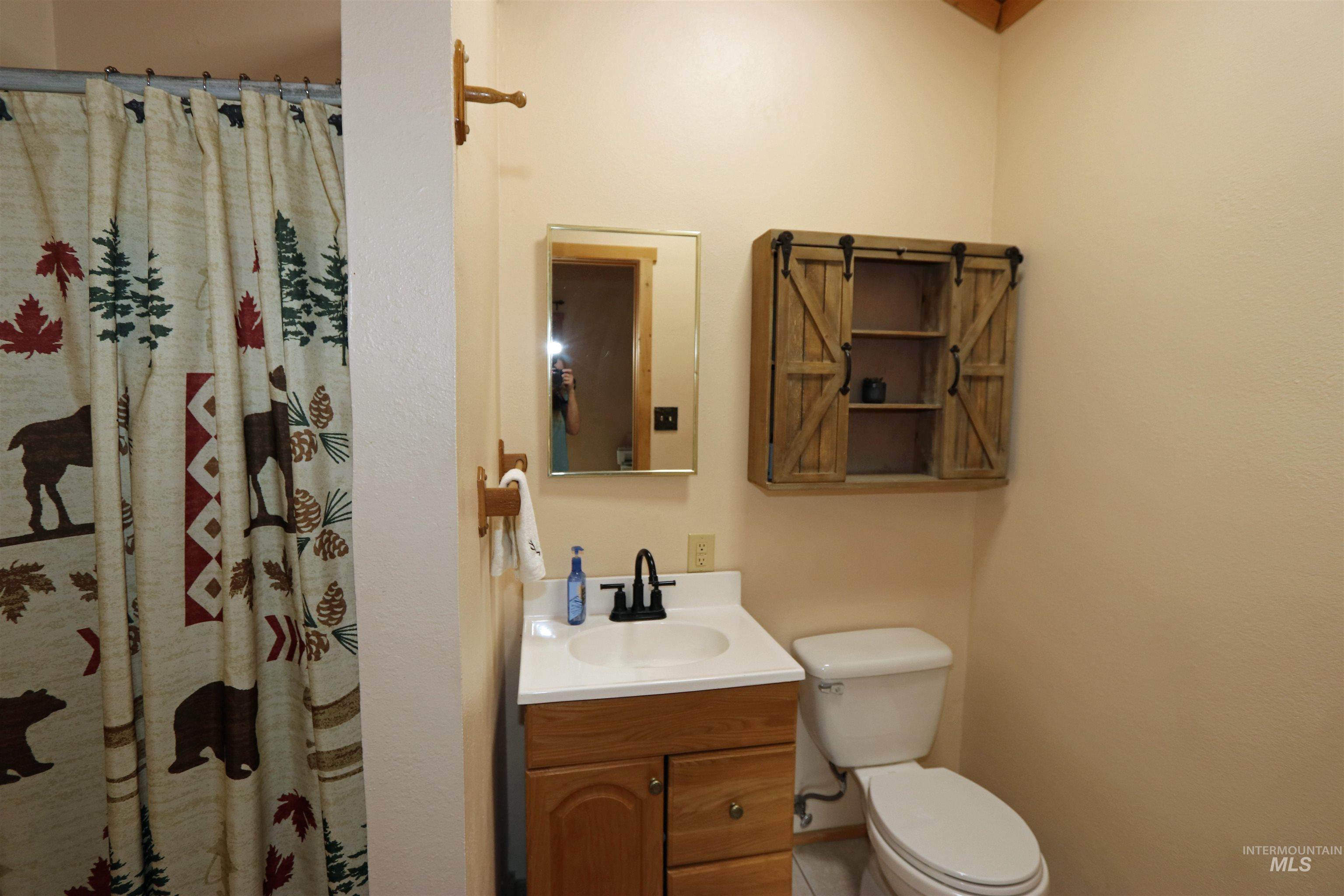1826 Joseph Road, CottonWood, Idaho 83522, 1 Bedroom, 2 Bathrooms, Residential For Sale, Price $648,000,MLS 98989340