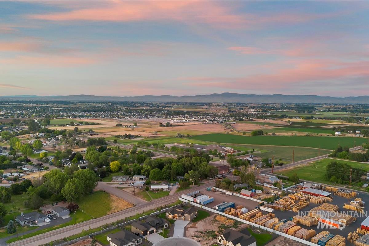 7078 E Chicken Hawk Loop, Nampa, Idaho 83686, 3 Bedrooms, 3 Bathrooms, Residential For Sale, Price $914,900, 98989347