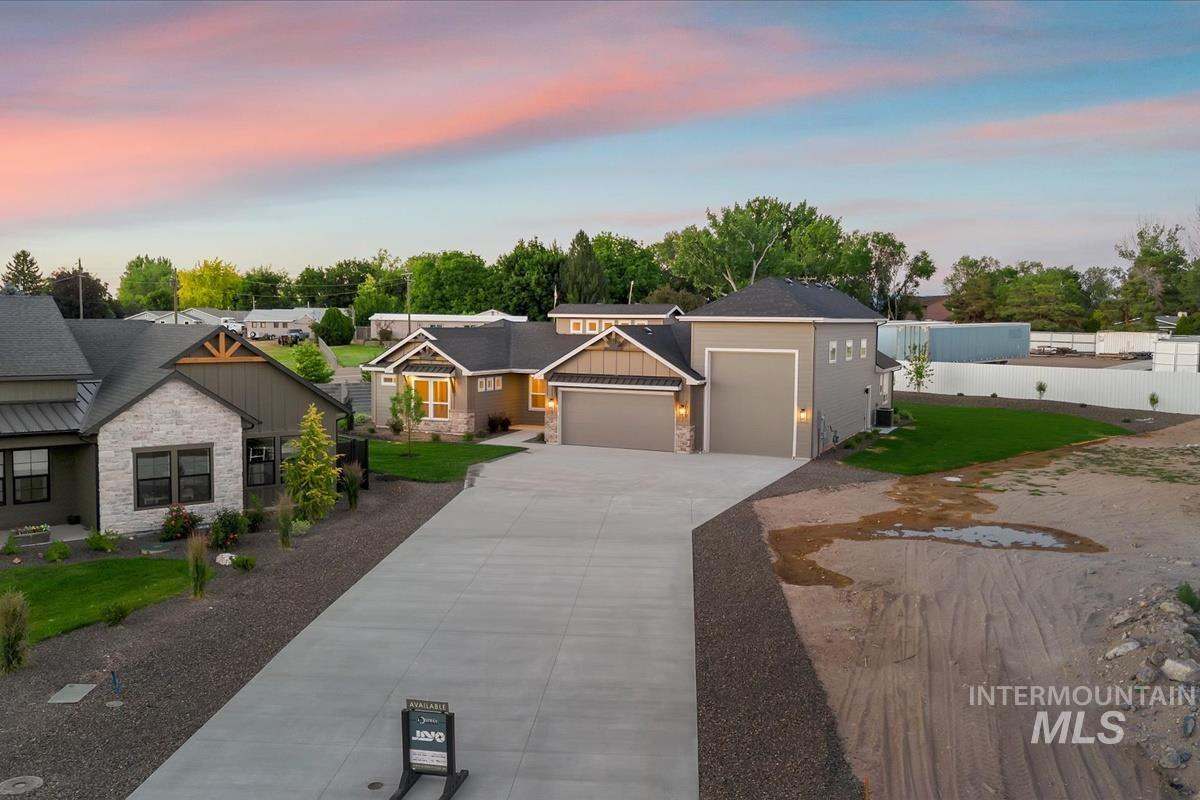 7078 E Chicken Hawk Loop, Nampa, Idaho 83686, 3 Bedrooms, 3 Bathrooms, Residential For Sale, Price $914,900, 98989347
