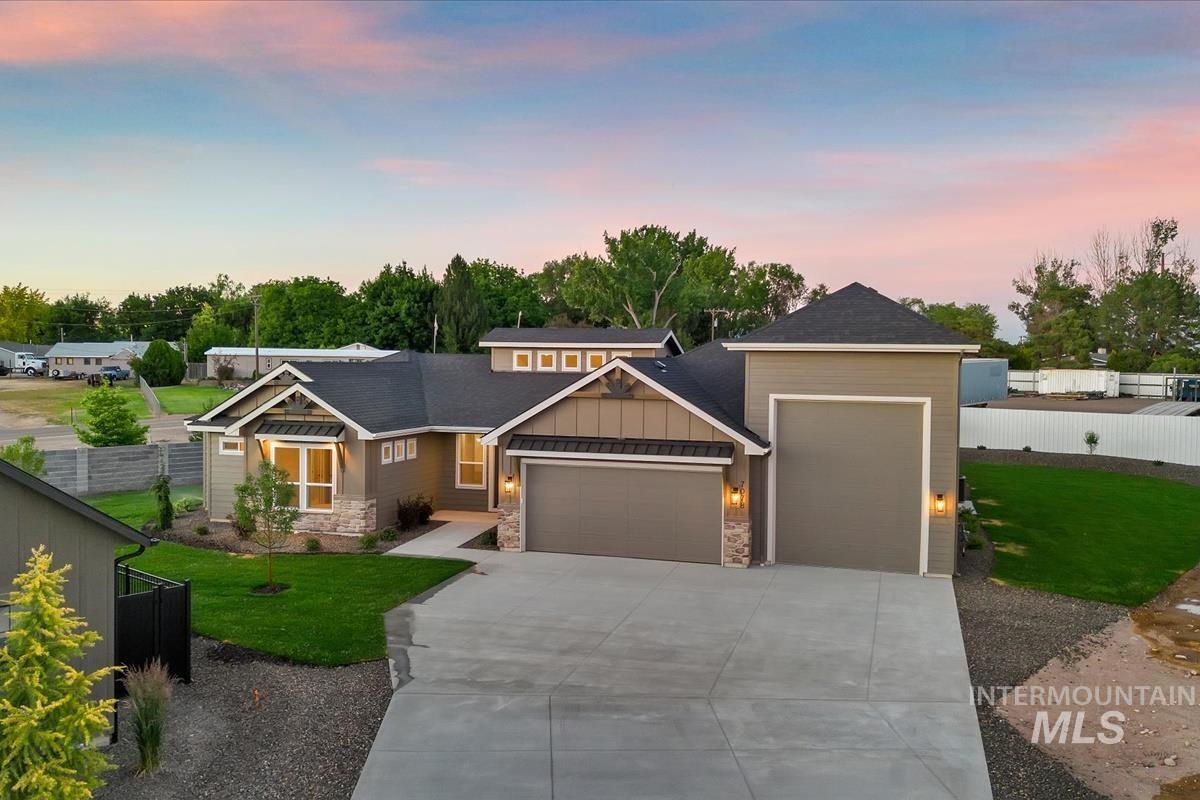 7078 E Chicken Hawk Loop, Nampa, Idaho 83686, 3 Bedrooms, 3 Bathrooms, Residential For Sale, Price $914,900, 98989347