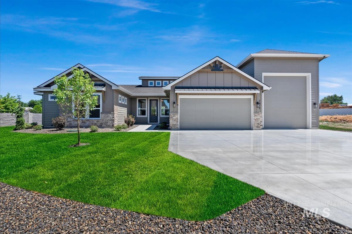7078 E Chicken Hawk Loop, Nampa, Idaho 83686, 3 Bedrooms, 3 Bathrooms, Residential For Sale, Price $914,900, 98989347