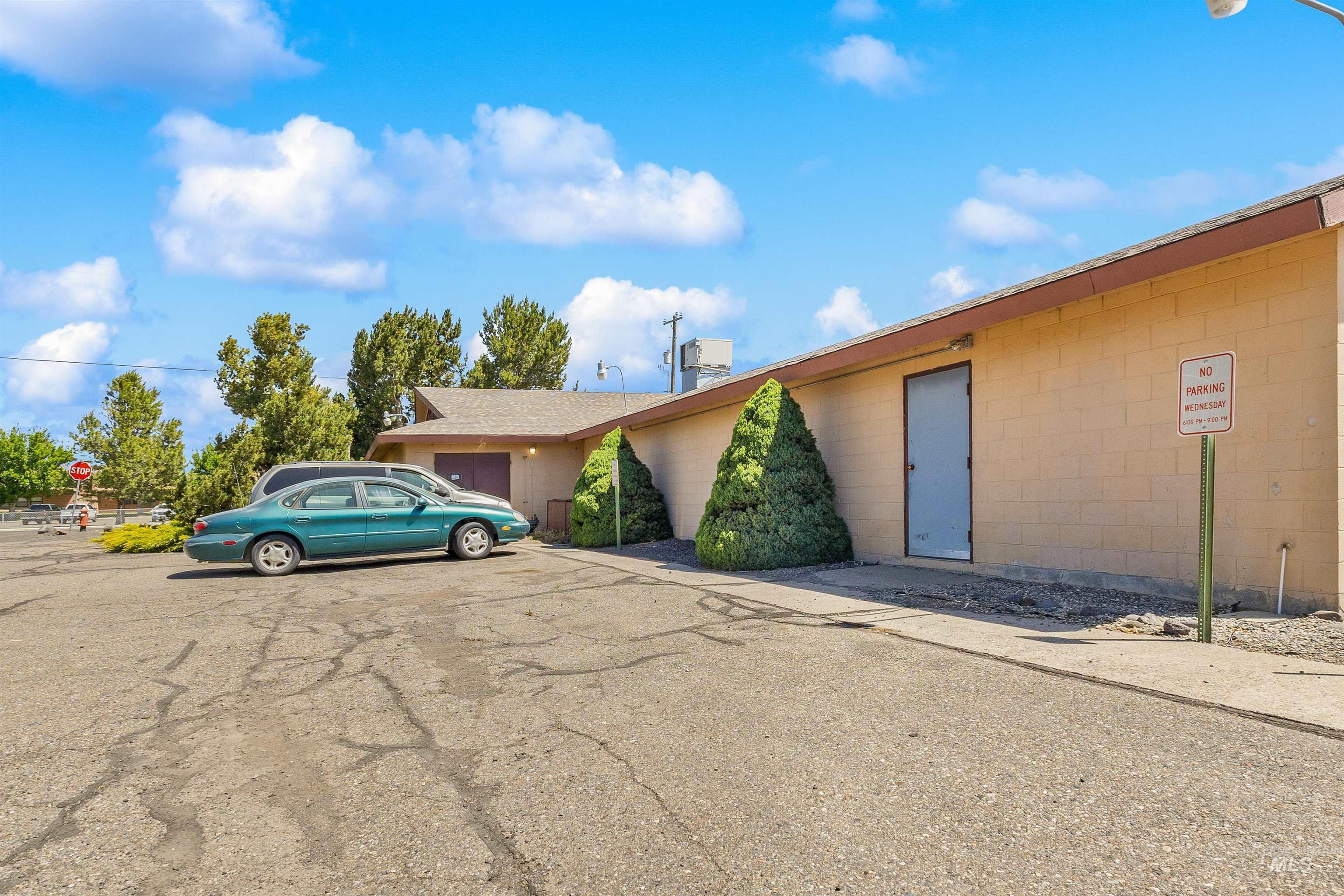 29 Fairfield Street, Wendell, Idaho 83355-3112, 14 Rooms, Business/Commercial For Sale, Price $699,900,MLS 98989350