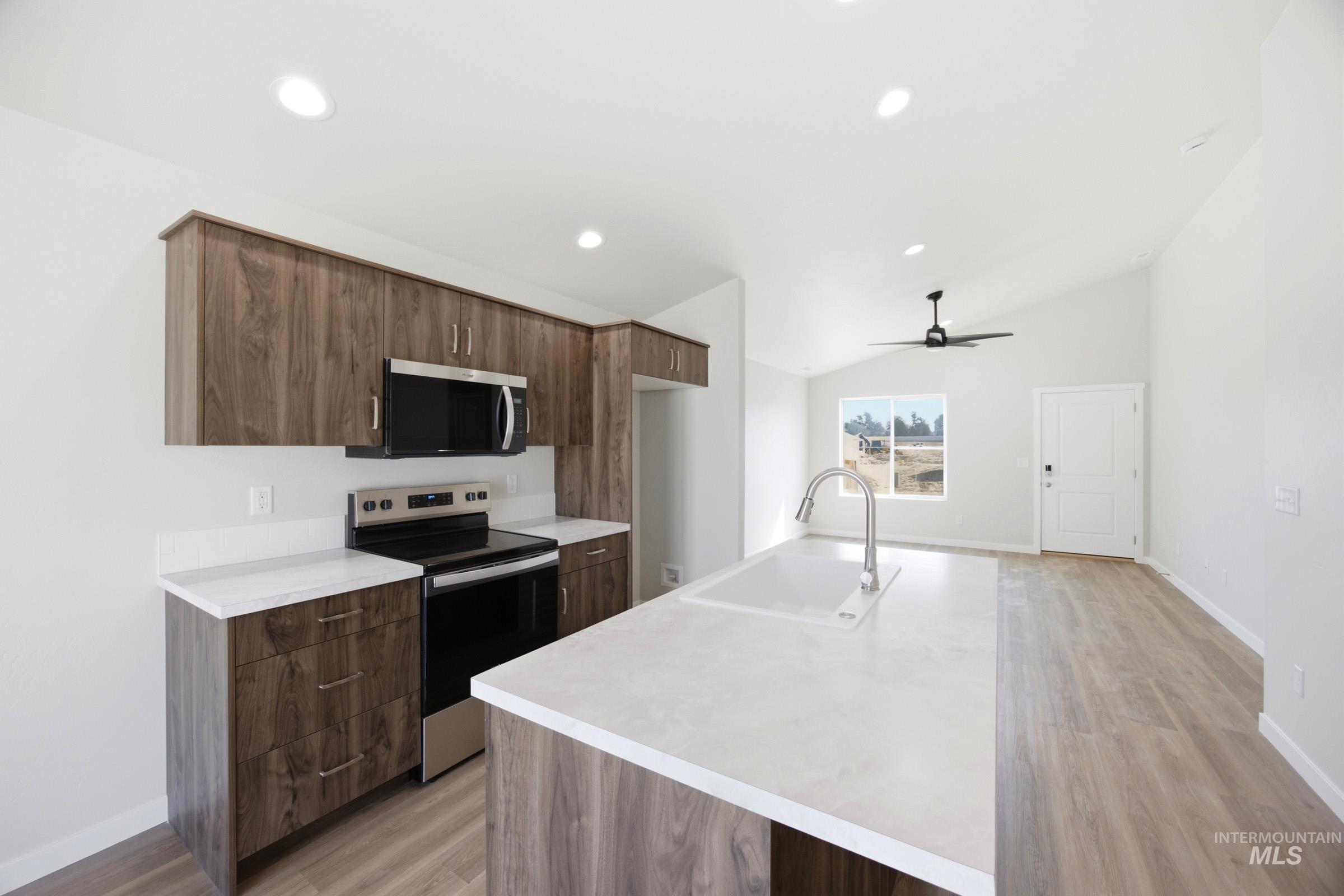 227 W 17th Ave, Jerome, Idaho 83338, 3 Bedrooms, 2 Bathrooms, Residential For Sale, Price $339,990,MLS 98989353