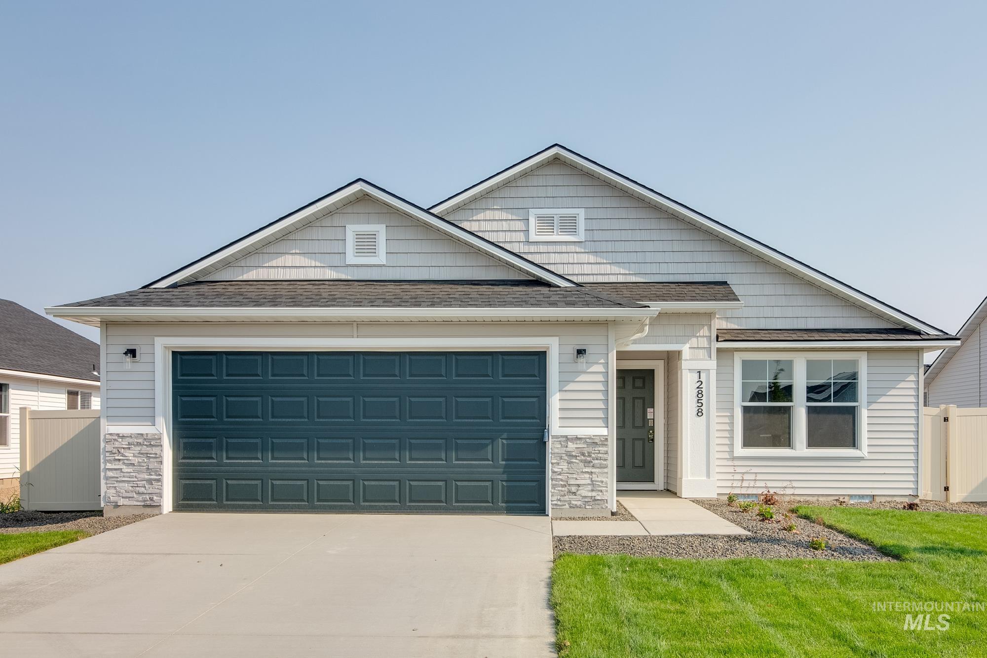 231 W 17th Ave, Jerome, Idaho 83338, 3 Bedrooms, 2 Bathrooms, Residential For Sale, Price $349,990, 98989356