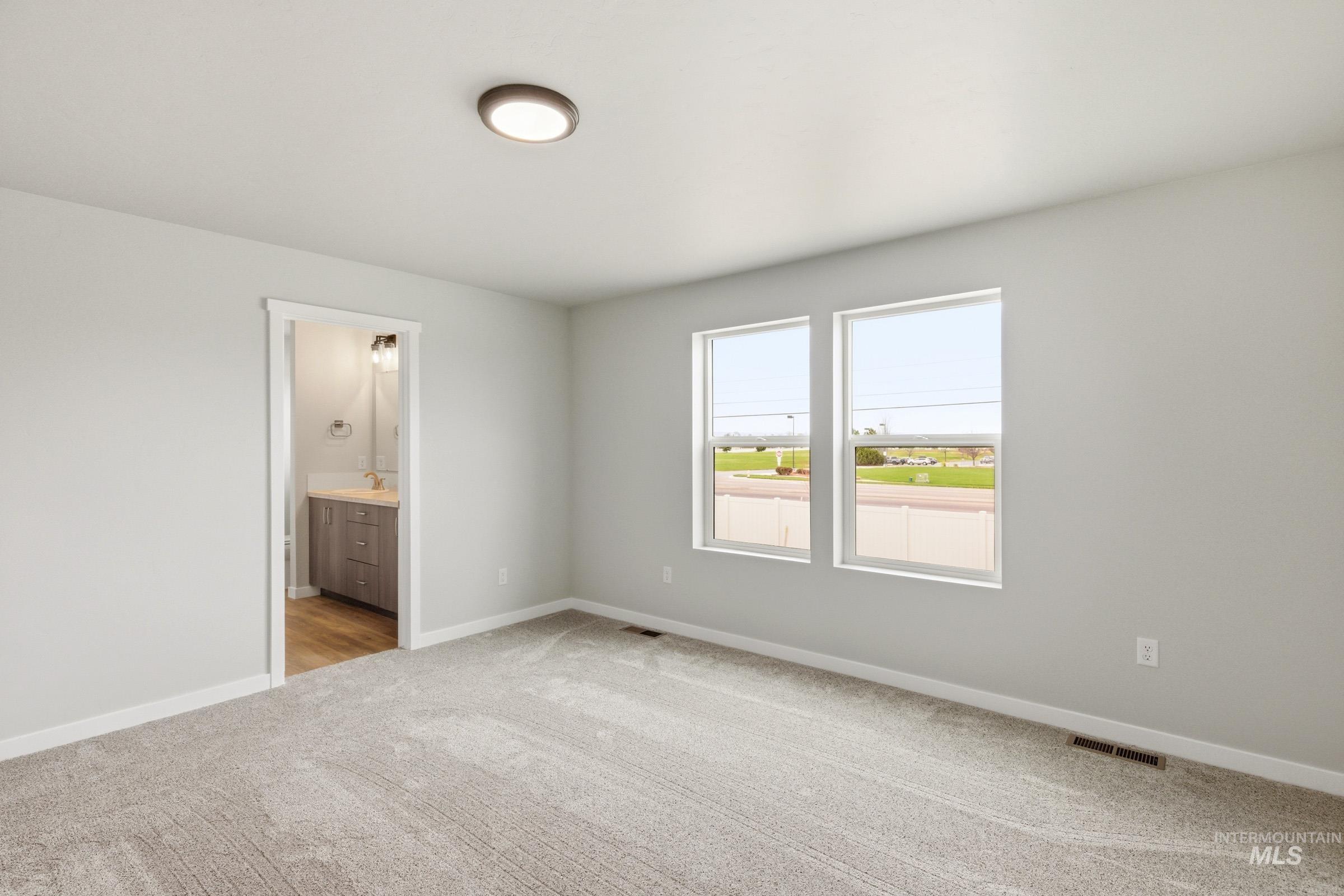 936 Thunderbolt St, Mountain Home, Idaho 83647, 3 Bedrooms, 2.5 Bathrooms, Residential For Sale, Price $384,990, 98989357