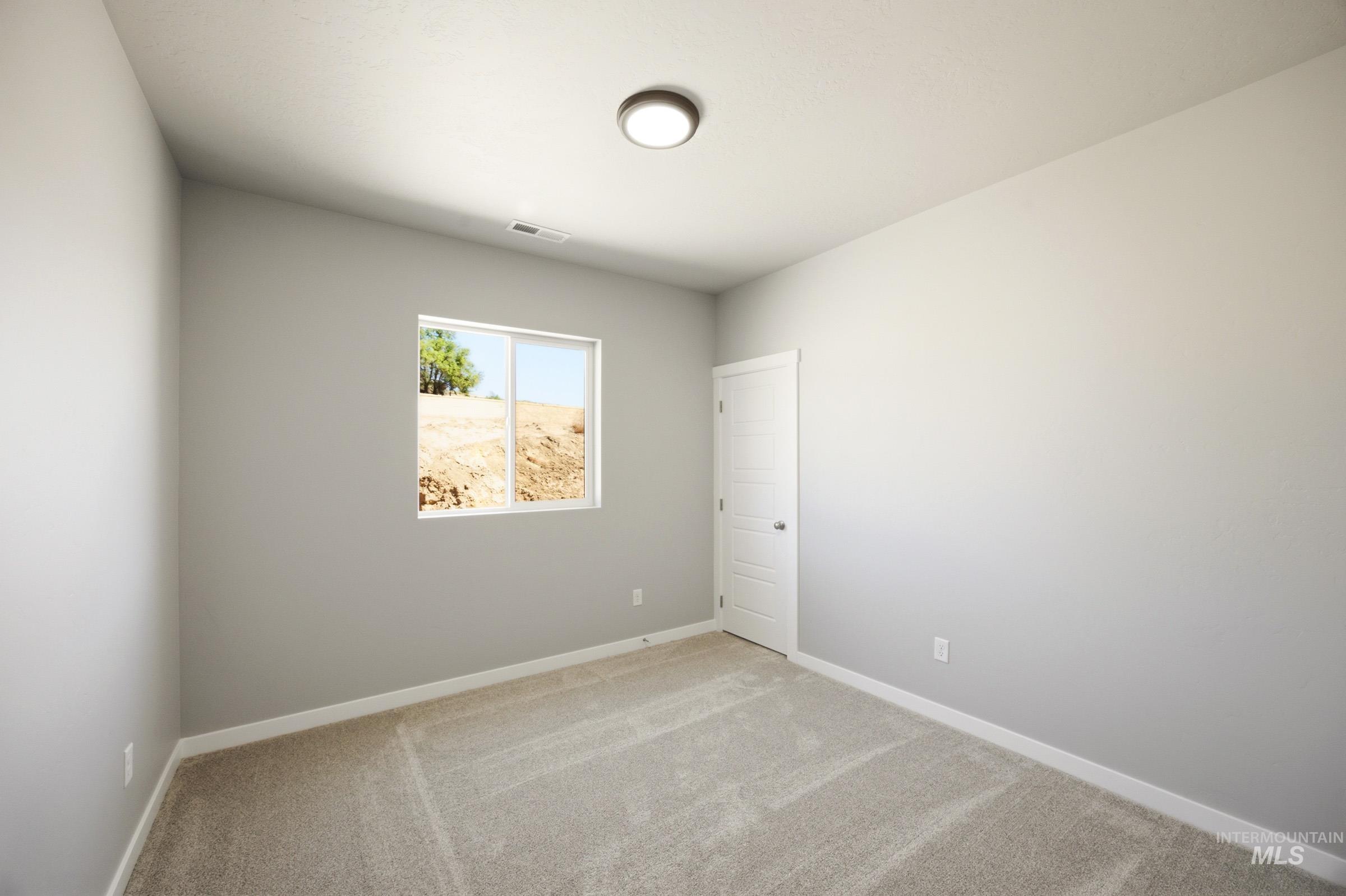 11724 W Snow Flower Dr, Star, Idaho 83669, 3 Bedrooms, 2 Bathrooms, Residential For Sale, Price $599,990,MLS 98989360