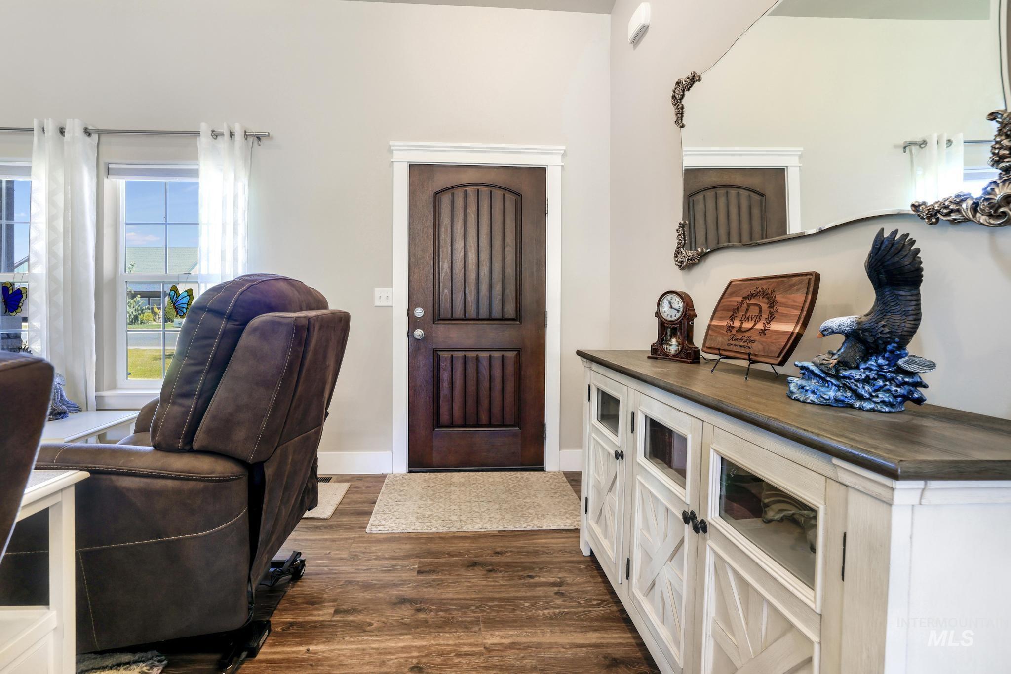 731 Drayton Ave, Twin Falls, Idaho 83301, 4 Bedrooms, 2 Bathrooms, Residential For Sale, Price $444,000,MLS 98989368