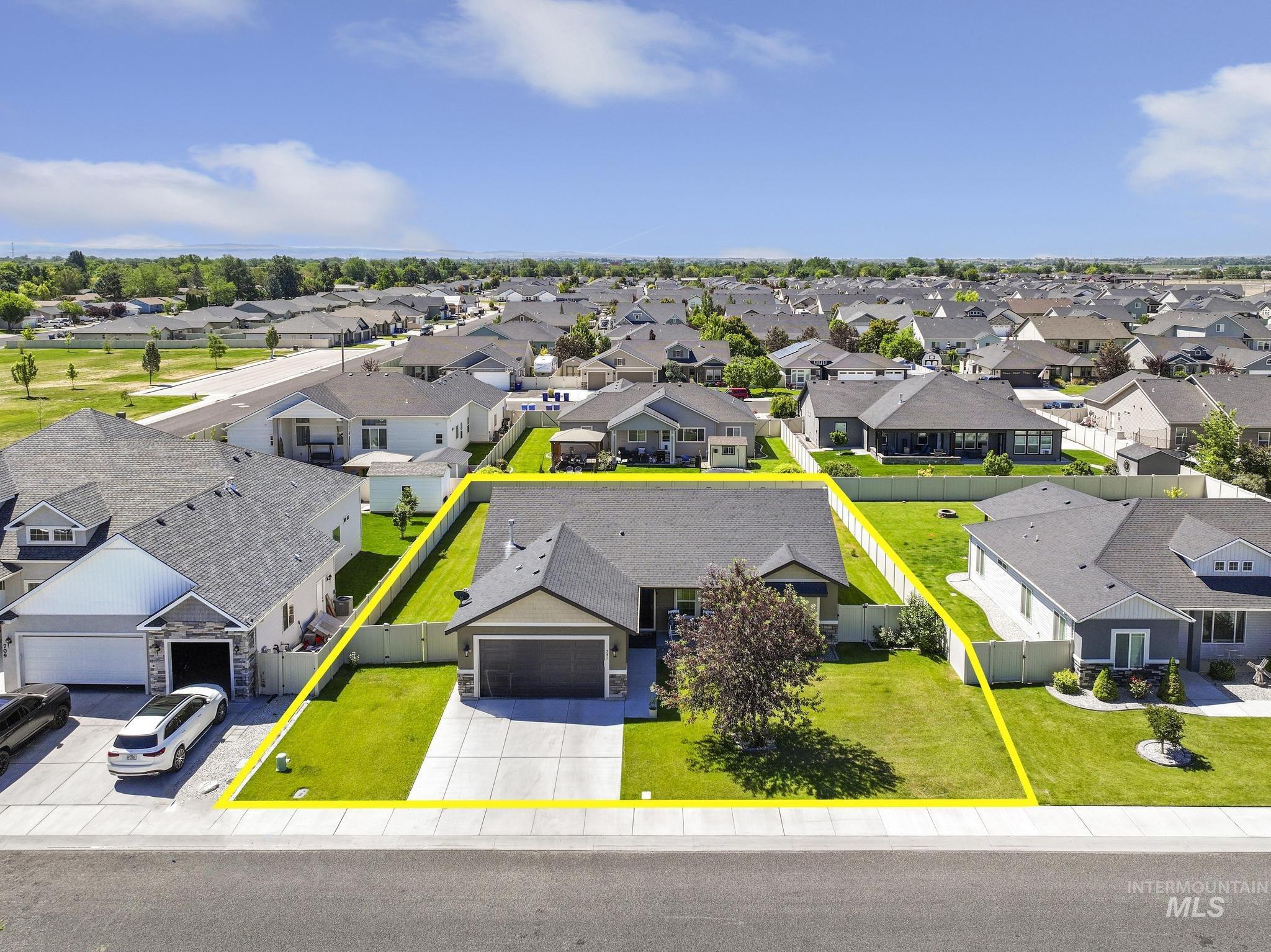 731 Drayton Ave, Twin Falls, Idaho 83301, 4 Bedrooms, 2 Bathrooms, Residential For Sale, Price $444,000,MLS 98989368