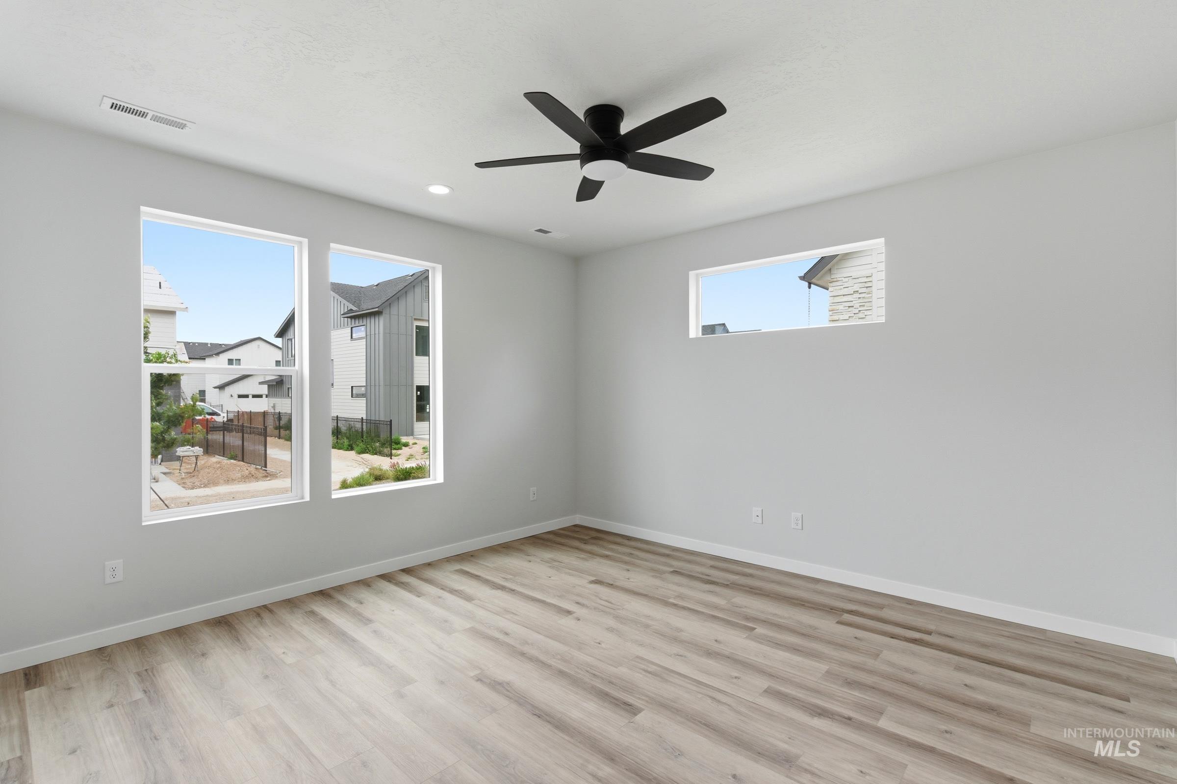 6757 S Spindlebush Ave, Boise, Idaho 83709, 3 Bedrooms, 2.5 Bathrooms, Residential For Sale, Price $429,990,MLS 98989370