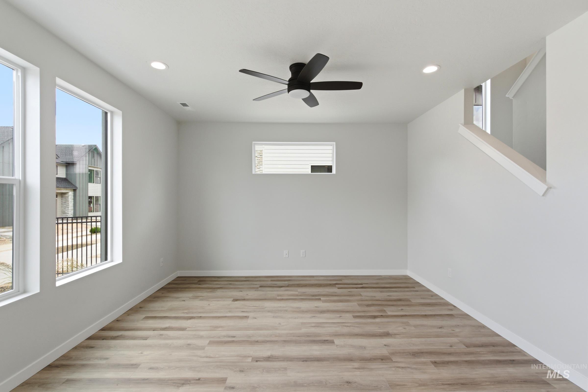 6757 S Spindlebush Ave, Boise, Idaho 83709, 3 Bedrooms, 2.5 Bathrooms, Residential For Sale, Price $429,990,MLS 98989370