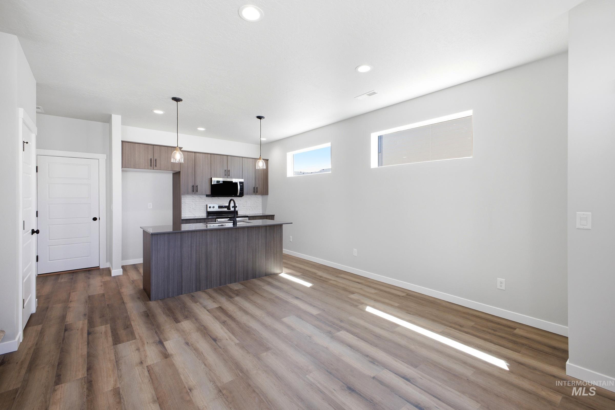 6773 S Spindlebush Ave, Boise, Idaho 83709, 3 Bedrooms, 2.5 Bathrooms, Residential For Sale, Price $426,990, 98989372