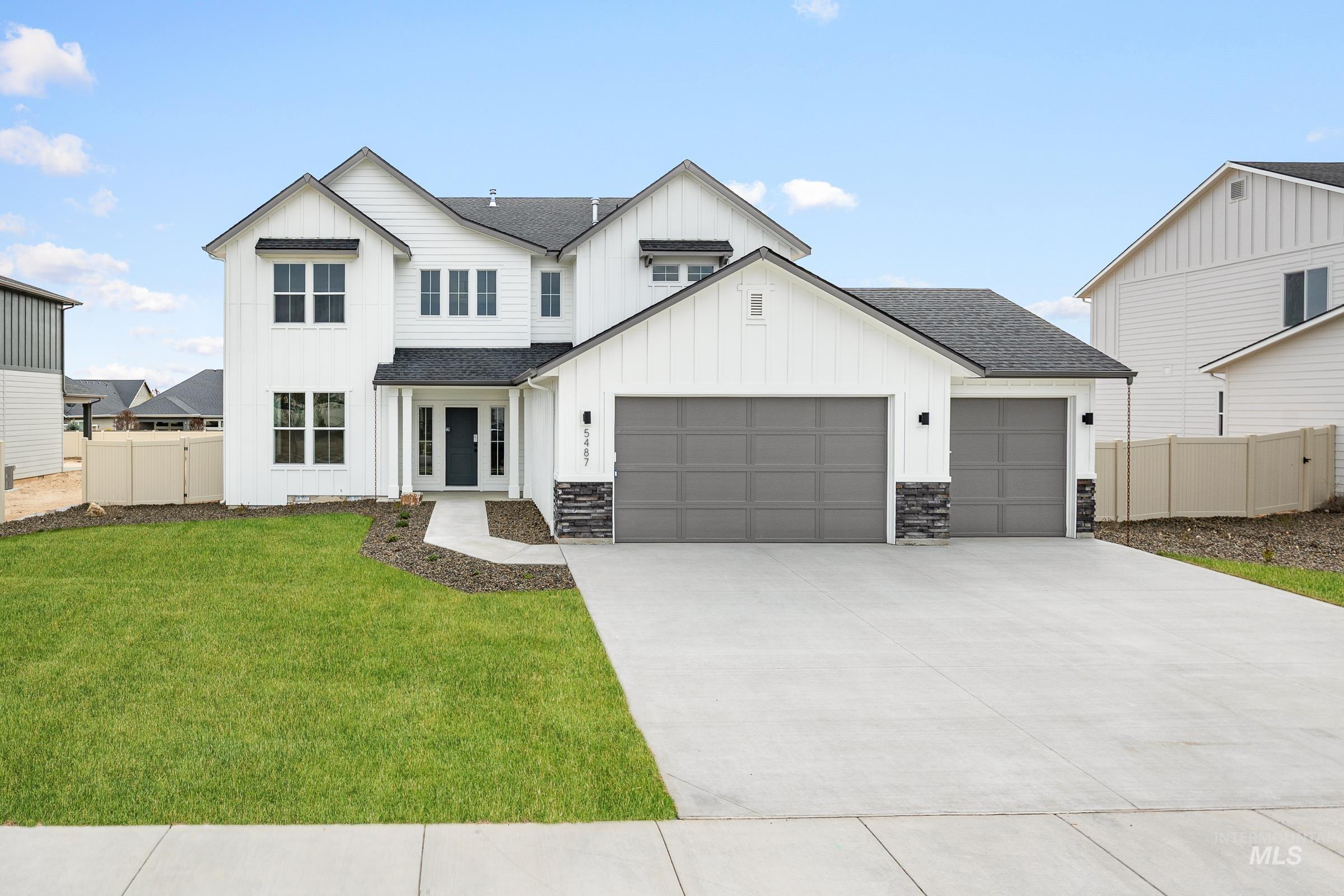 4916 S Bleachfield Ave, Meridian, Idaho 83642, 4 Bedrooms, 3 Bathrooms, Residential For Sale, Price $799,990, 98989376