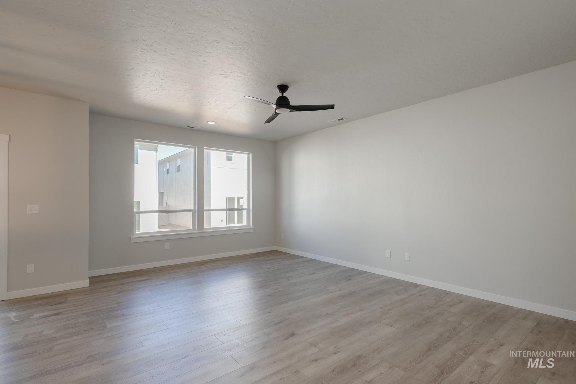 1515 W Braden Dr, Meridian, Idaho 83642, 3 Bedrooms, 2.5 Bathrooms, Residential For Sale, Price $469,990,MLS 98989384