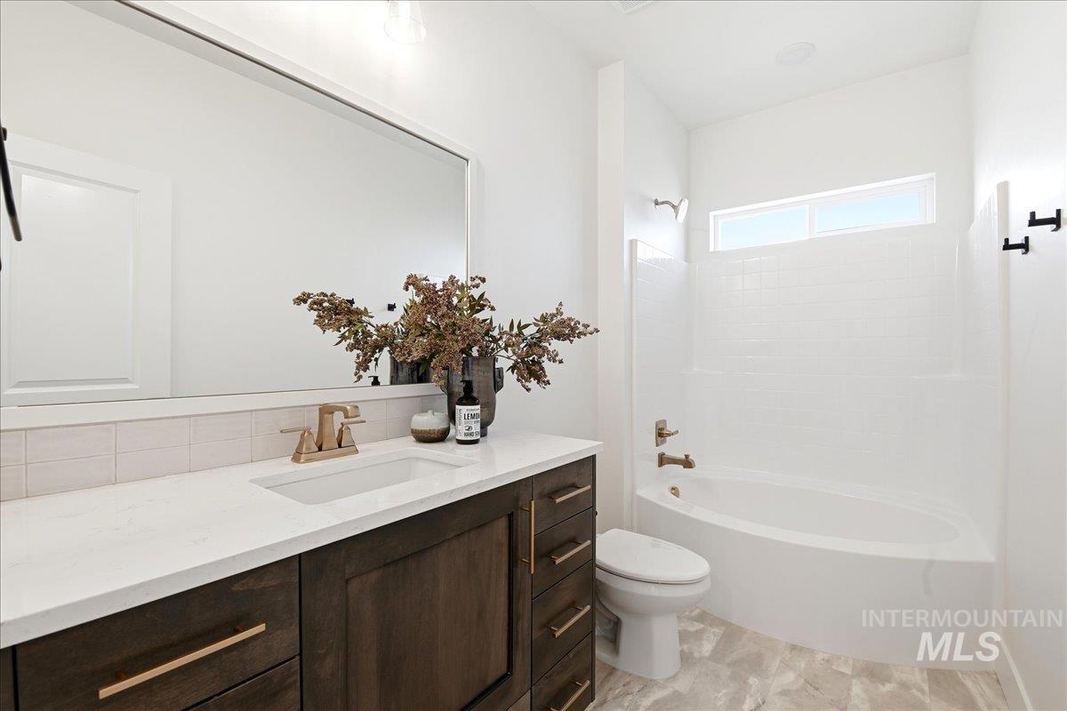 1156 W Eiger Dr, Nampa, Idaho 83686, 4 Bedrooms, 3.5 Bathrooms, Residential For Sale, Price $694,900,MLS 98989386