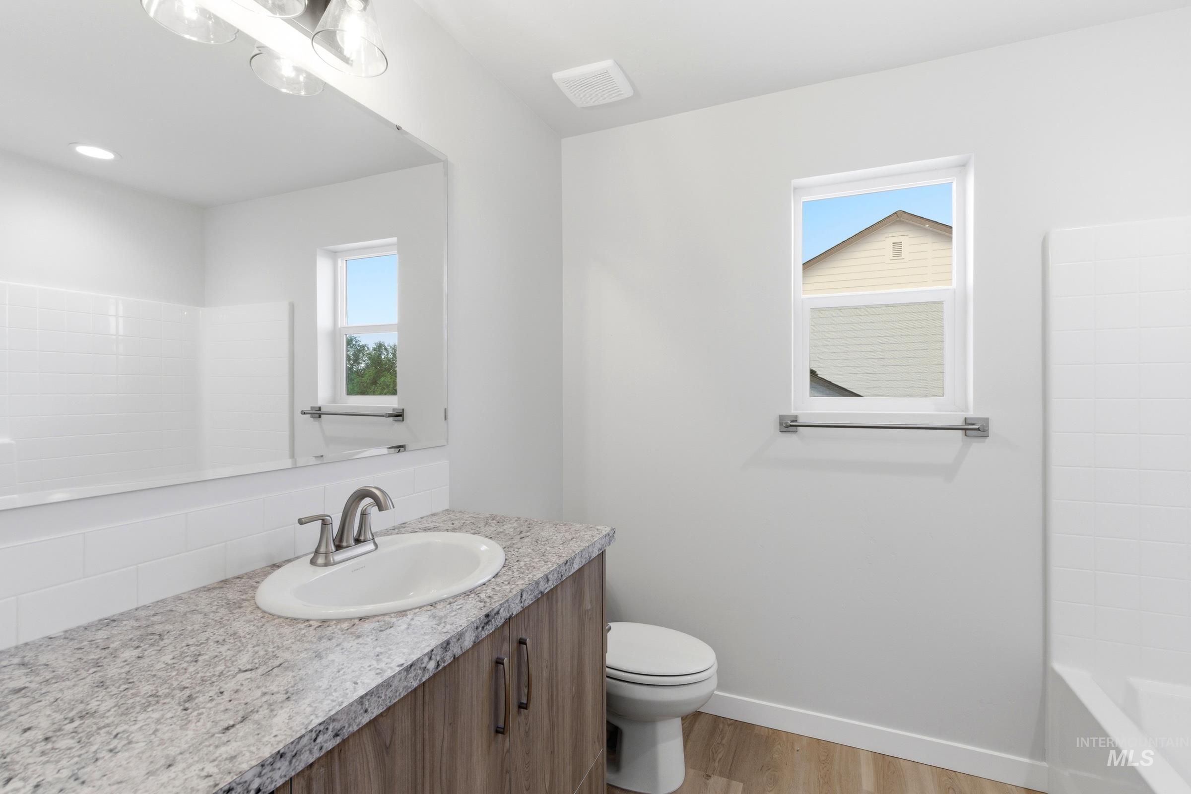 3642 E Jamestown Dr, Nampa, Idaho 83686, 5 Bedrooms, 2.5 Bathrooms, Residential For Sale, Price $509,990,MLS 98989392