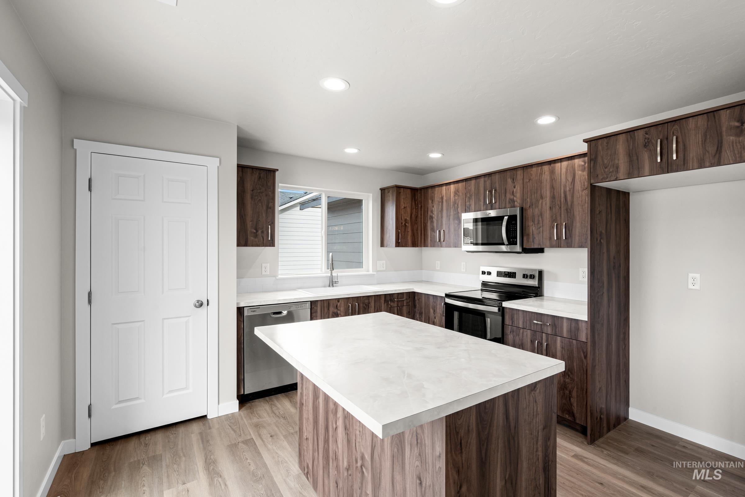 3624 E Jamestown Dr, Nampa, Idaho 83686, 4 Bedrooms, 2.5 Bathrooms, Residential For Sale, Price $444,990, 98989393