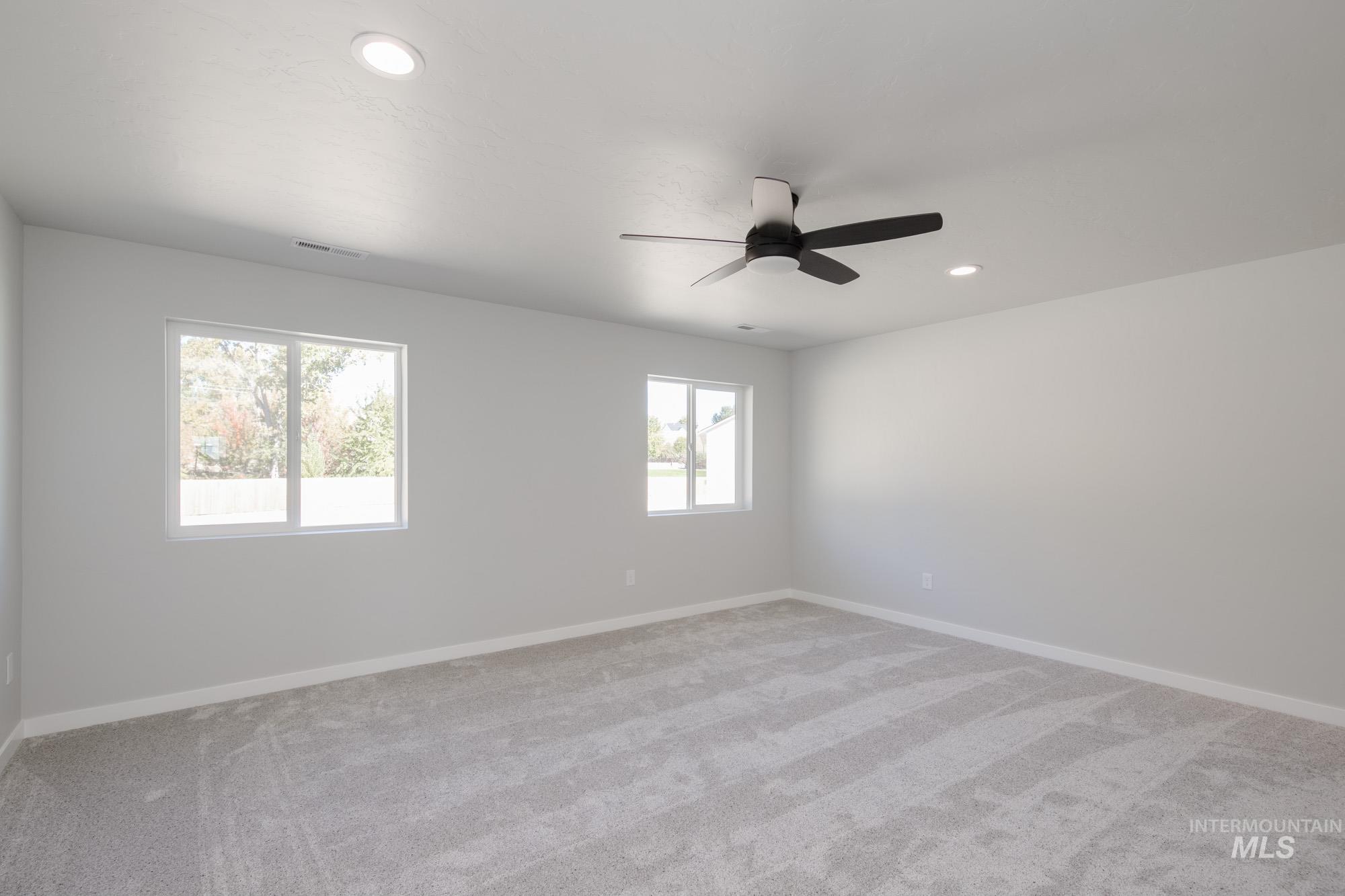 3381 E Red Maple Ct, Nampa, Idaho 83686, 5 Bedrooms, 2.5 Bathrooms, Residential For Sale, Price $499,990,MLS 98989396