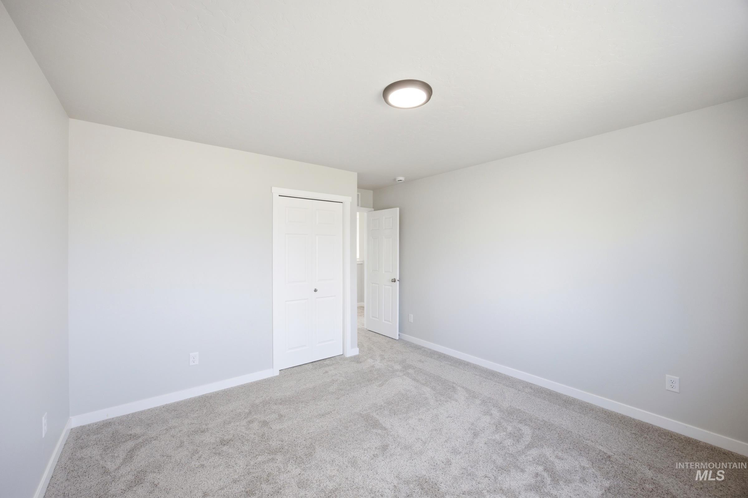 3381 E Red Maple Ct, Nampa, Idaho 83686, 5 Bedrooms, 2.5 Bathrooms, Residential For Sale, Price $499,990,MLS 98989396