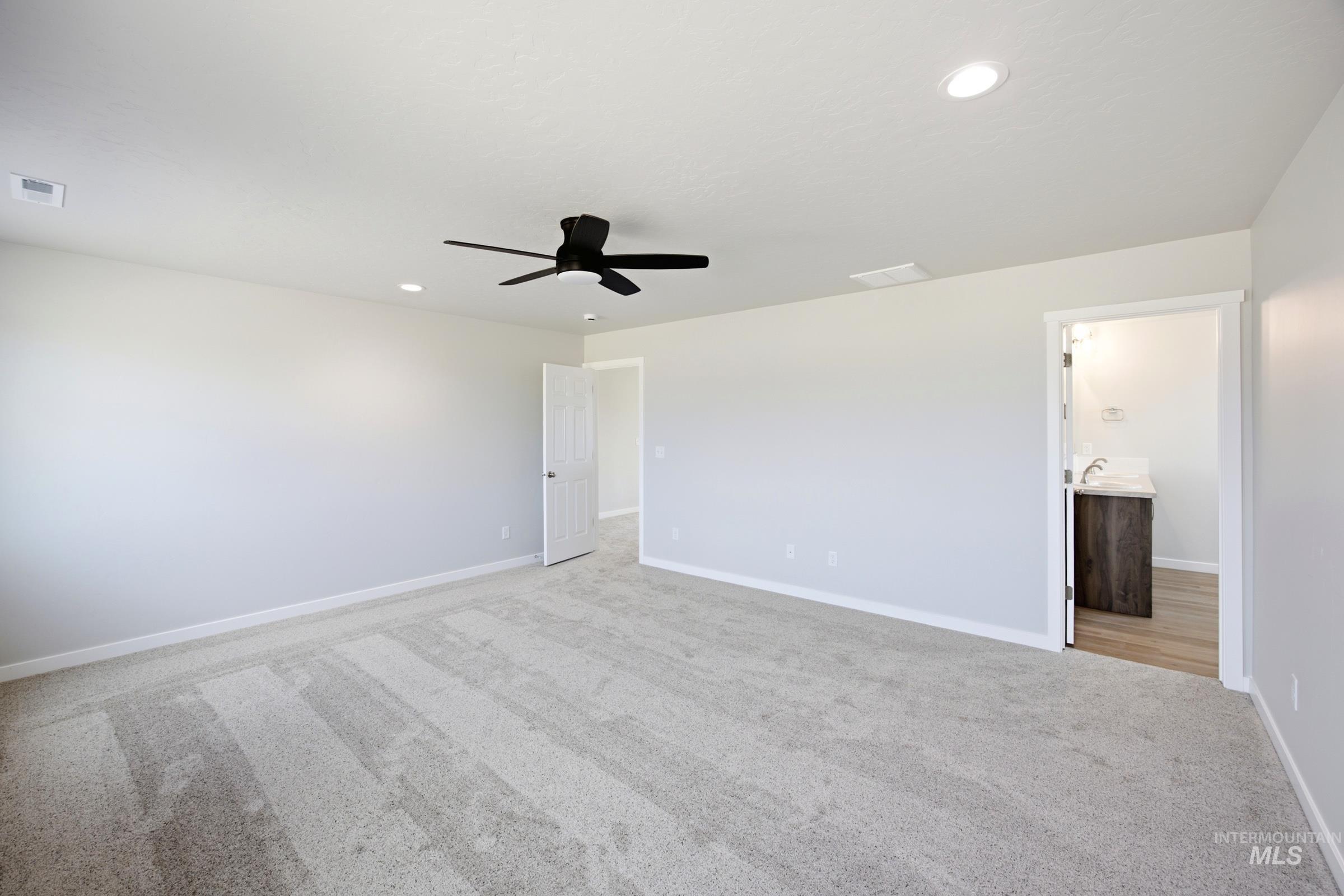 3381 E Red Maple Ct, Nampa, Idaho 83686, 5 Bedrooms, 2.5 Bathrooms, Residential For Sale, Price $499,990,MLS 98989396