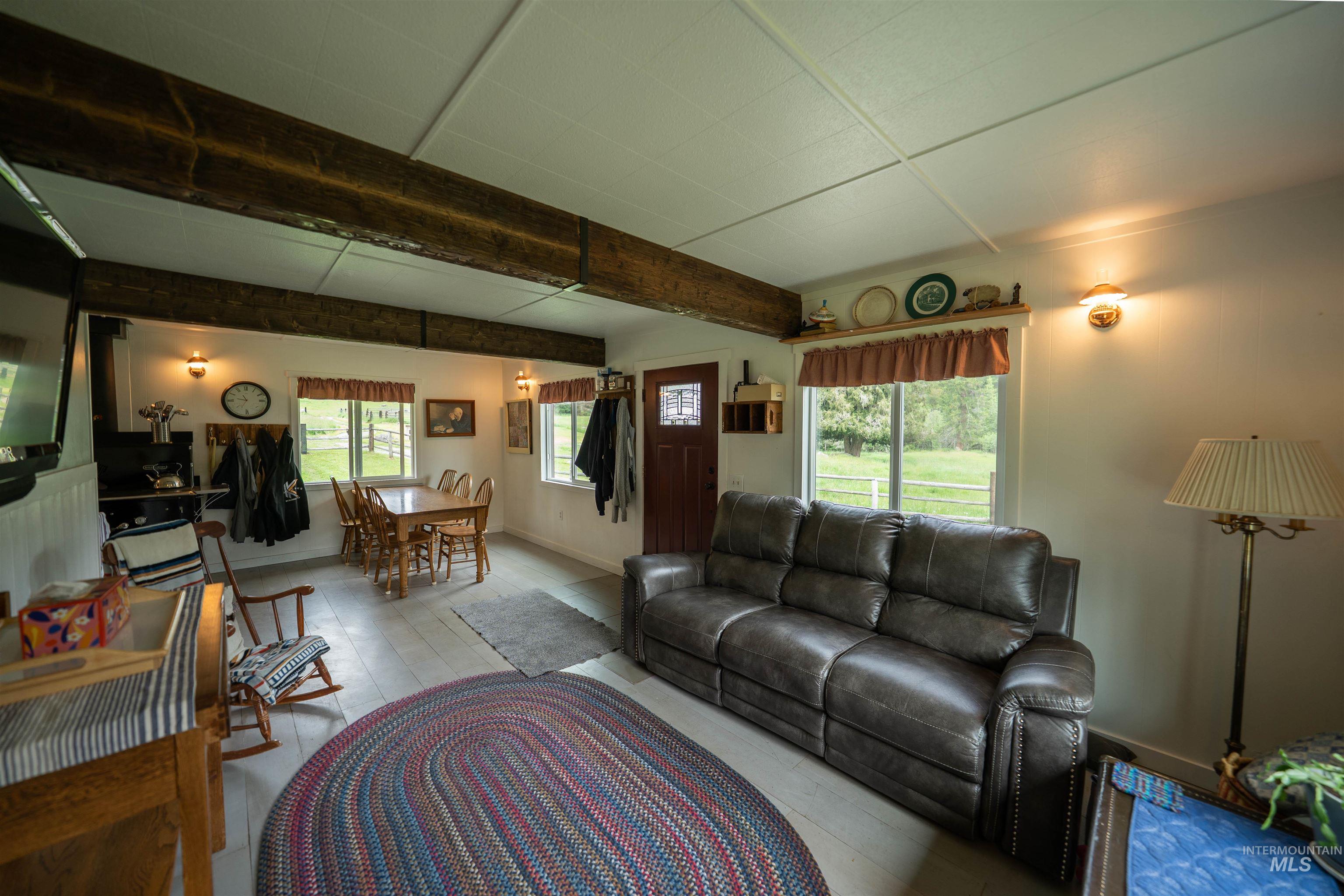5692 Meadow Creek Road, Bonners Ferry, Idaho 83805, 2 Bedrooms, 1 Bathroom, Residential For Sale, Price $1,200,000,MLS 98989399