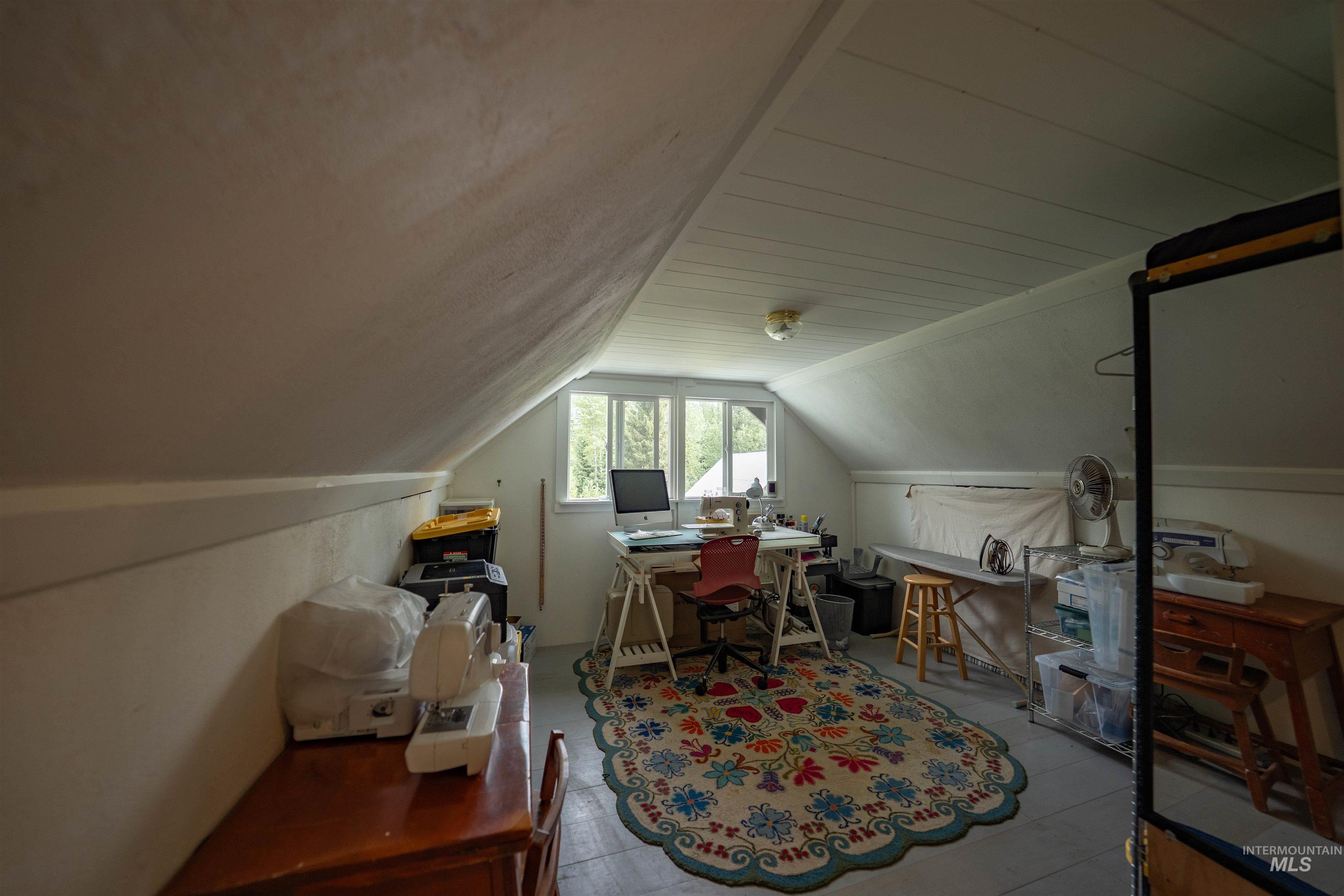 5692 Meadow Creek Road, Bonners Ferry, Idaho 83805, 2 Bedrooms, 1 Bathroom, Residential For Sale, Price $1,200,000,MLS 98989399