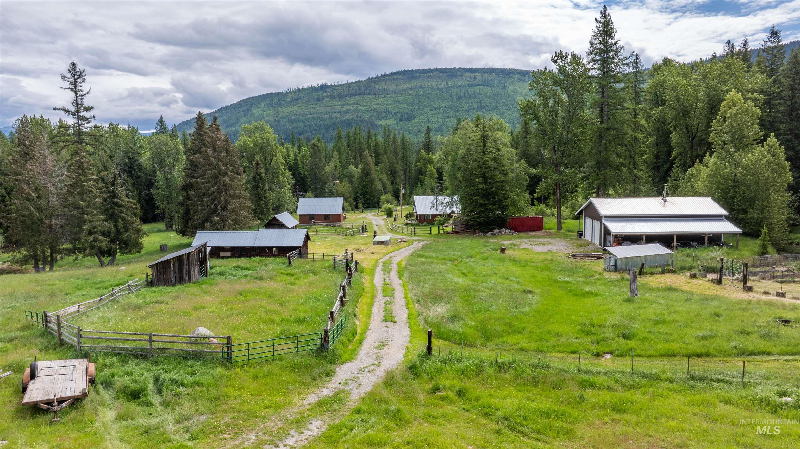 5692 Meadow Creek Road, Bonners Ferry, Idaho 83805, 2 Bedrooms, 1 Bathroom, Residential For Sale, Price $1,200,000,MLS 98989399