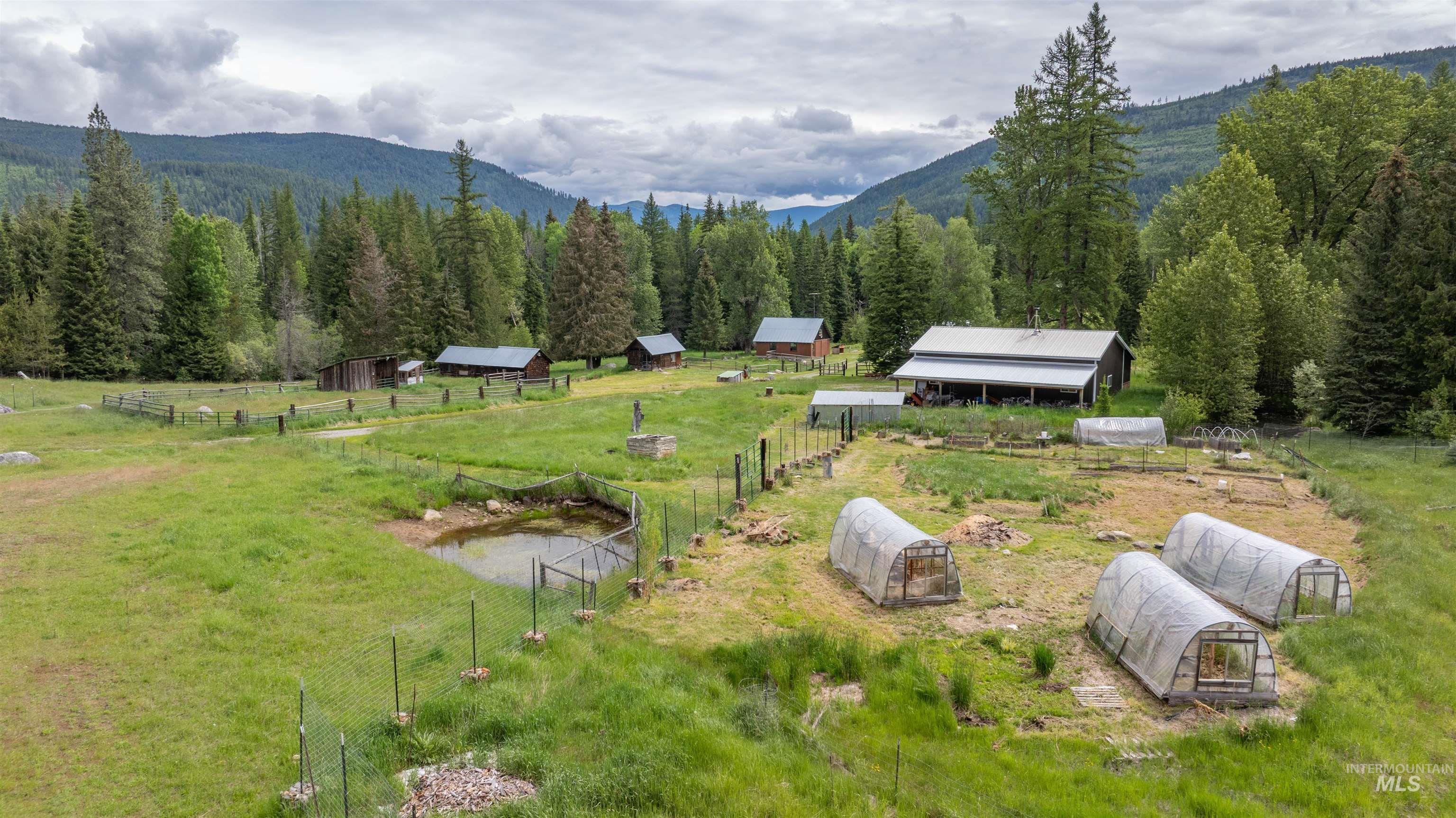 5692 Meadow Creek Road, Bonners Ferry, Idaho 83805, 2 Bedrooms, 1 Bathroom, Residential For Sale, Price $1,200,000,MLS 98989399