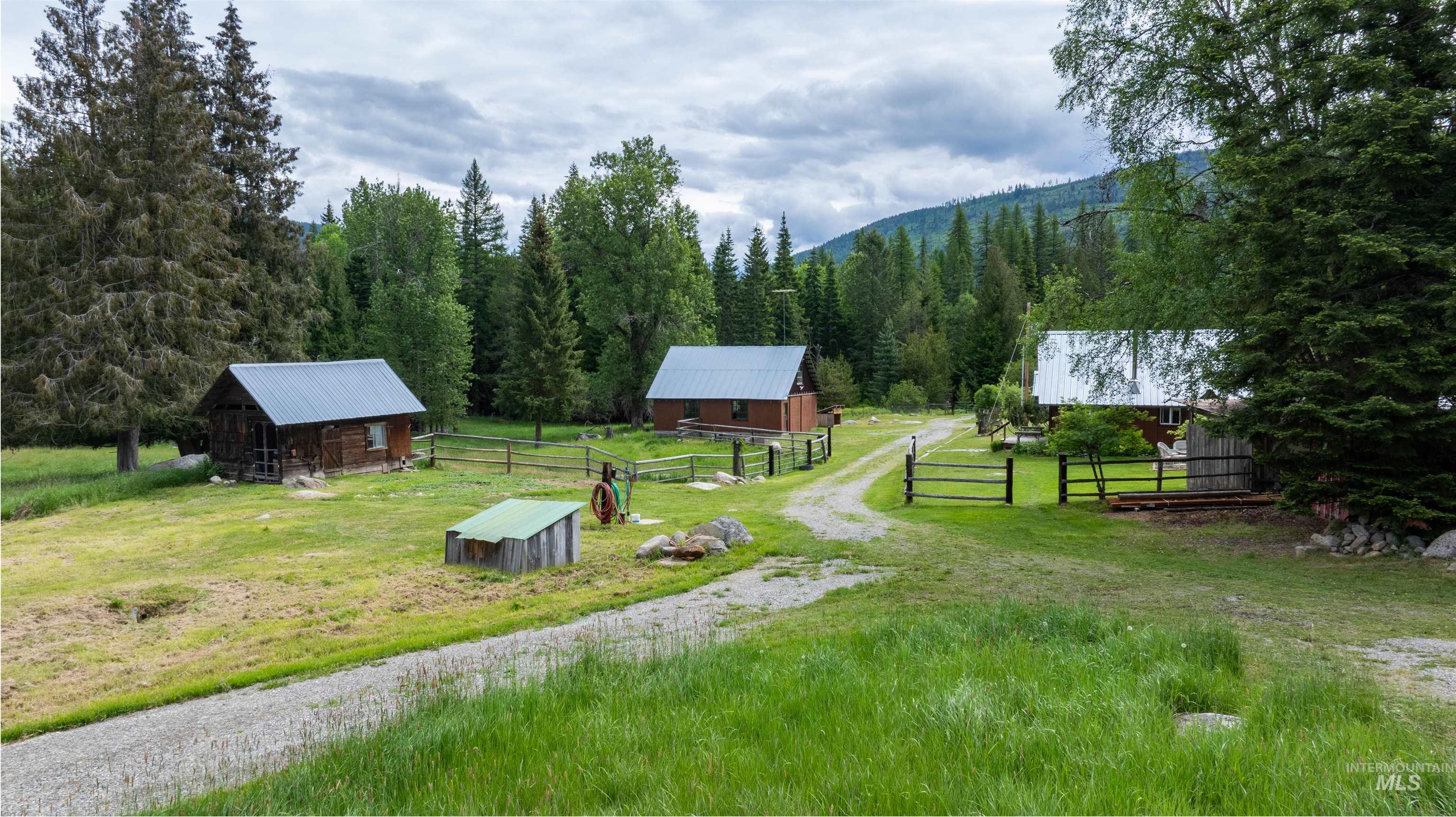 5692 Meadow Creek Road, Bonners Ferry, Idaho 83805, 2 Bedrooms, 1 Bathroom, Residential For Sale, Price $1,200,000,MLS 98989399