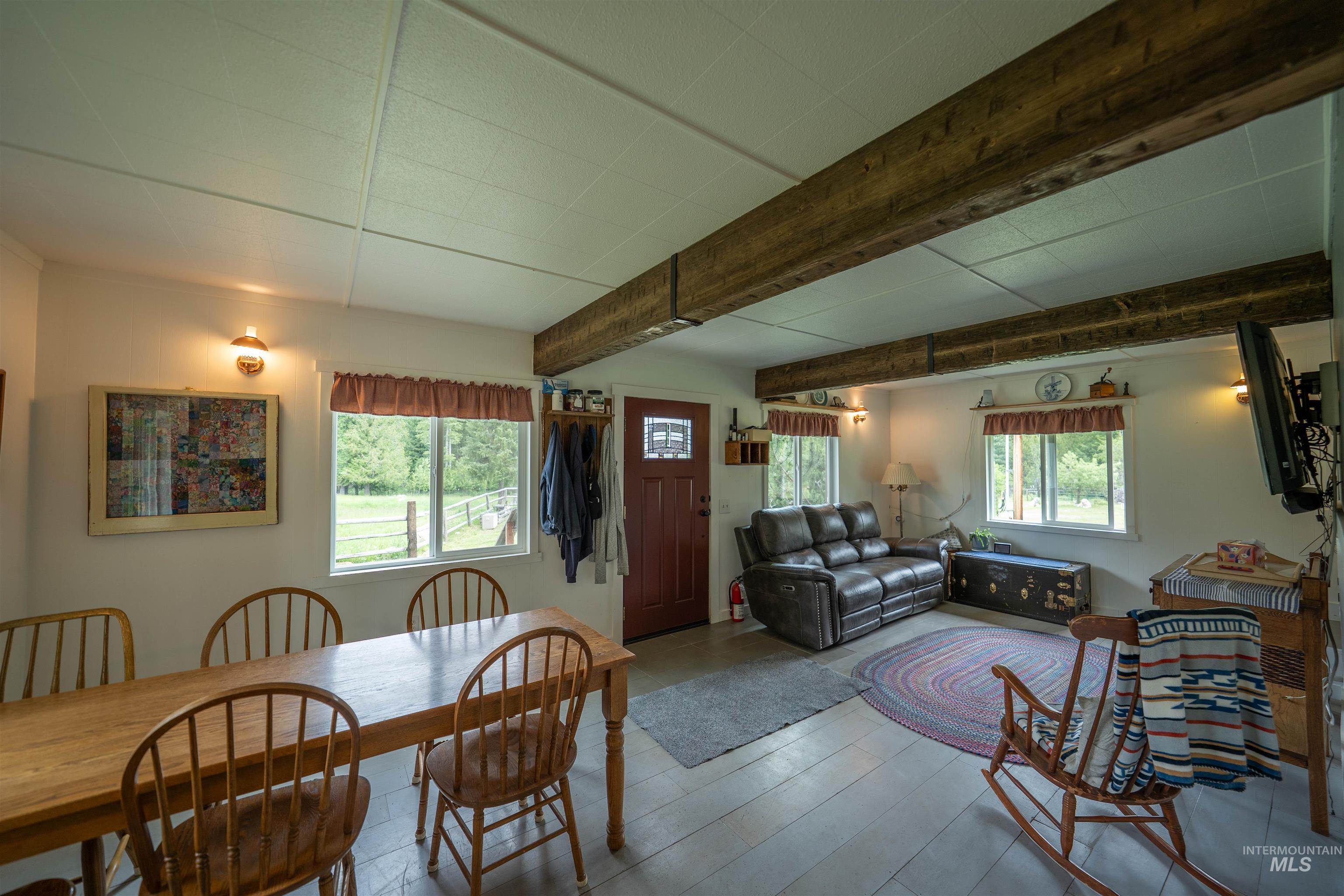 5692 Meadow Creek Road, Bonners Ferry, Idaho 83805, 2 Bedrooms, 1 Bathroom, Residential For Sale, Price $1,200,000,MLS 98989399