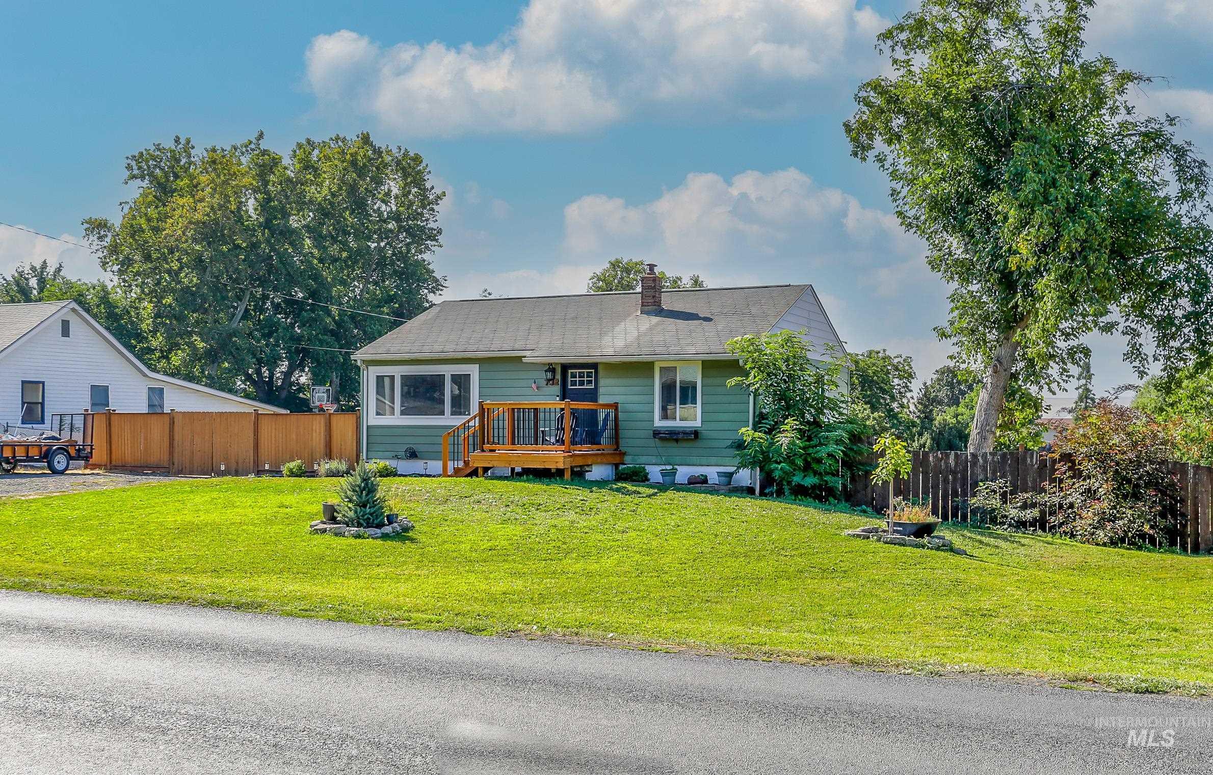 732 Burrell Ave., Lewiston, Idaho 83501, 4 Bedrooms, 2 Bathrooms, Residential For Sale, Price $469,900, 98989402