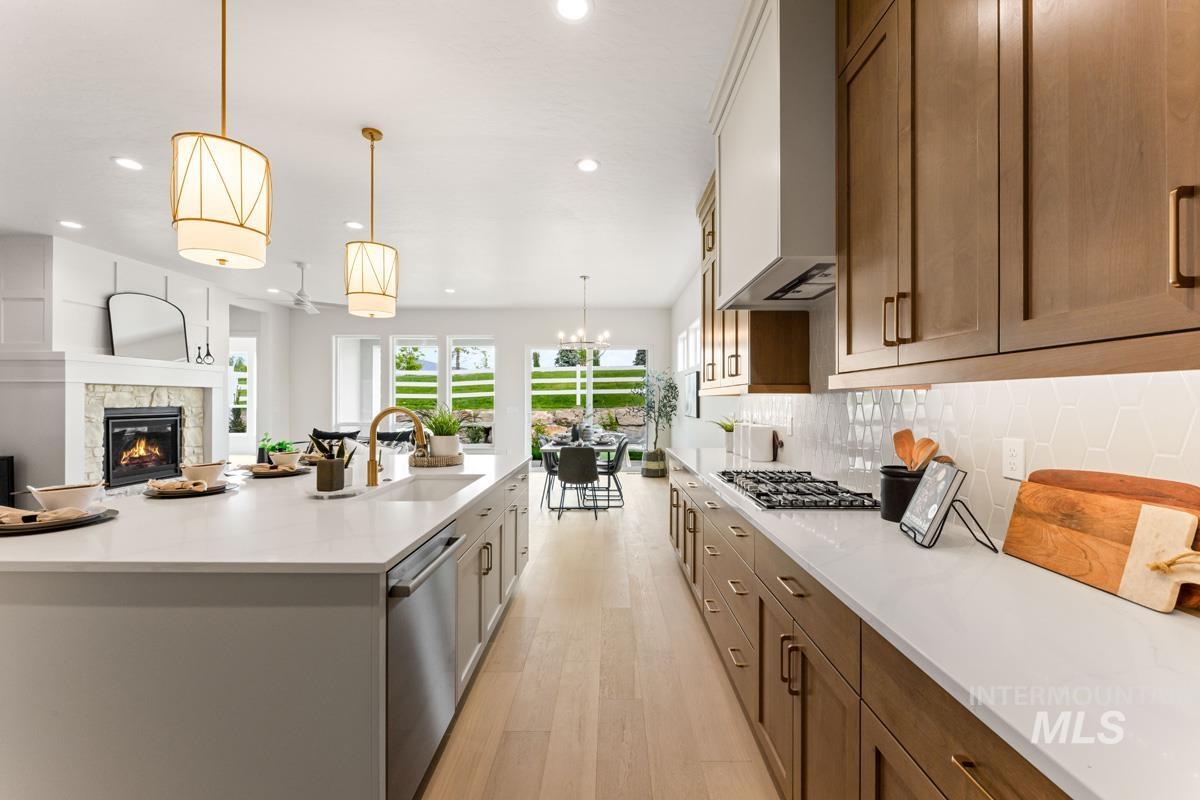 9121 W River Otter Dr, Boise, Idaho 83714, 3 Bedrooms, 4 Bathrooms, Residential For Sale, Price $890,194, 98989403