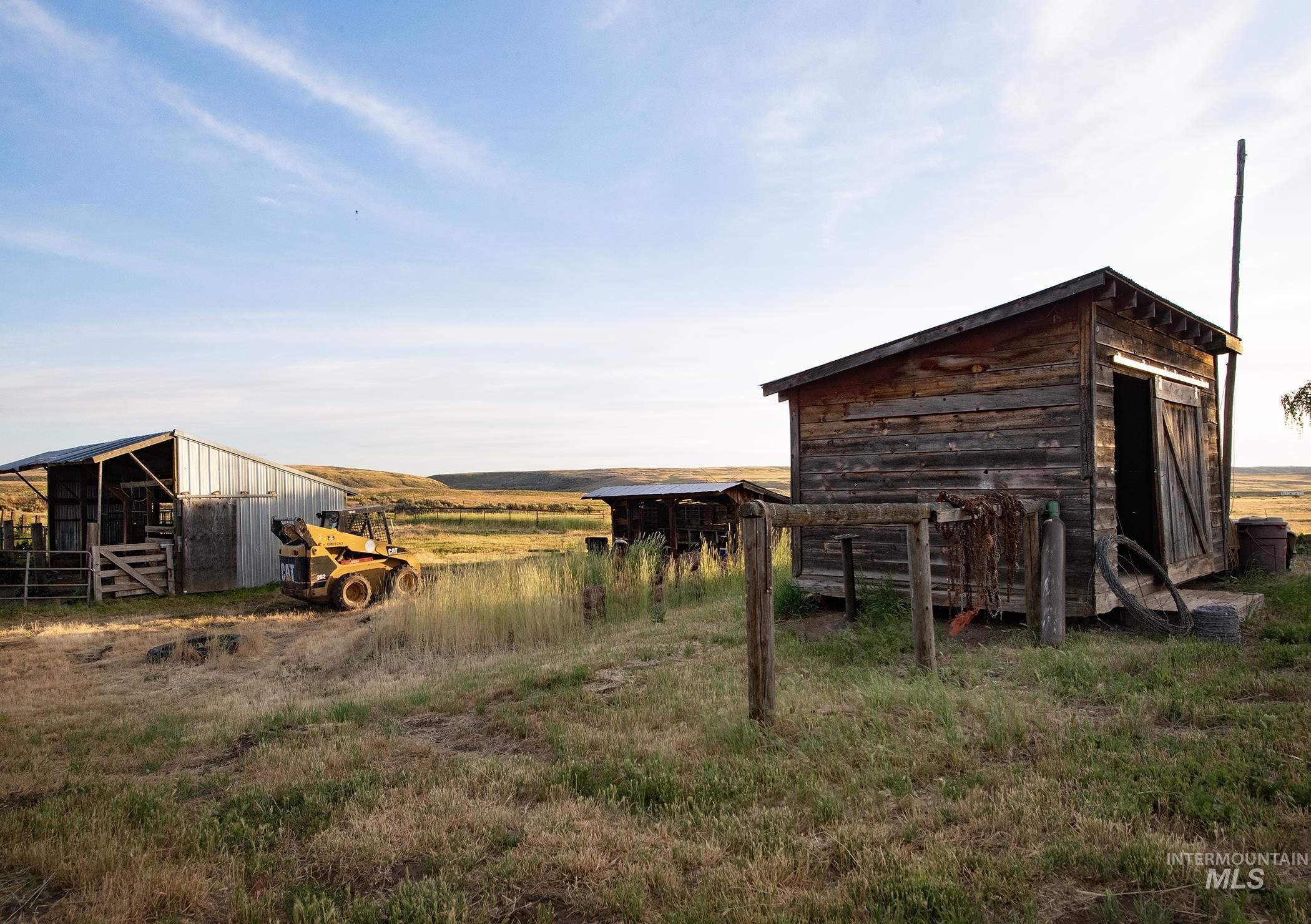 3115 Farm To Market Road, Midvale, Idaho 83645, 3 Bedrooms, 2 Bathrooms, Residential For Sale, Price $499,000, 98989405
