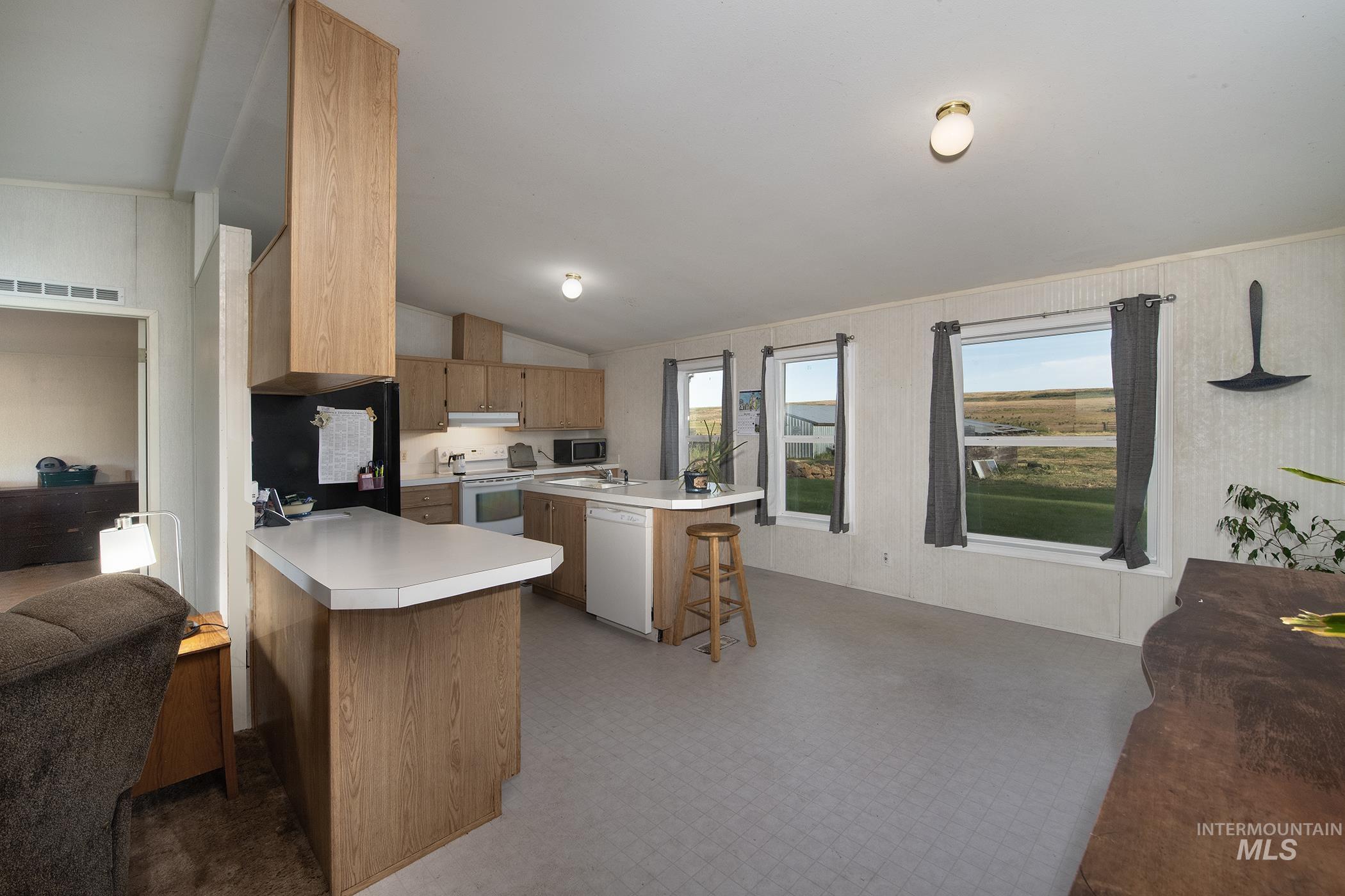 3115 Farm To Market Road, Midvale, Idaho 83645, 3 Bedrooms, 2 Bathrooms, Residential For Sale, Price $499,000, 98989405