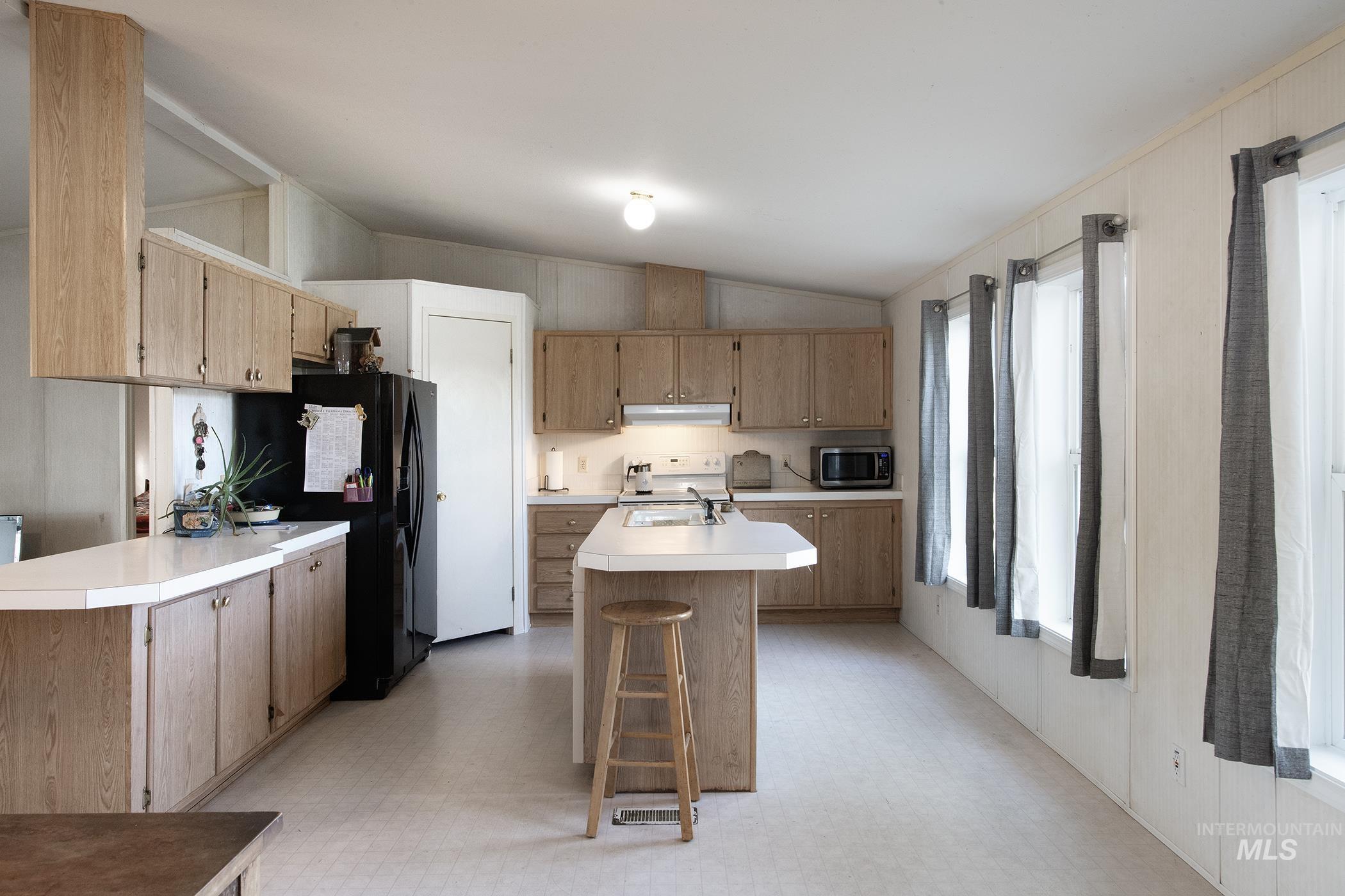 3115 Farm To Market Road, Midvale, Idaho 83645, 3 Bedrooms, 2 Bathrooms, Residential For Sale, Price $499,000, 98989405