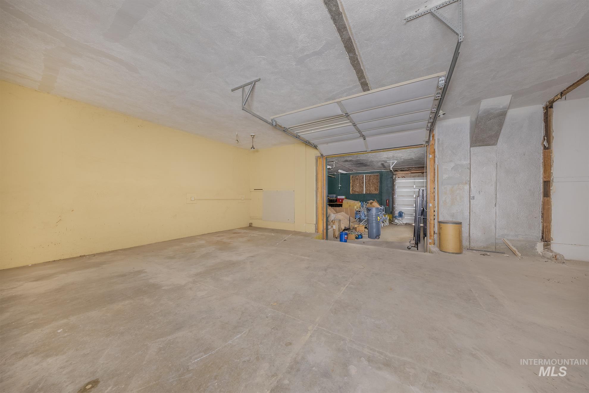 2155 Paddock Ave, Weiser, Idaho 83672, Business/Commercial For Sale, Price $391,000, 98989406