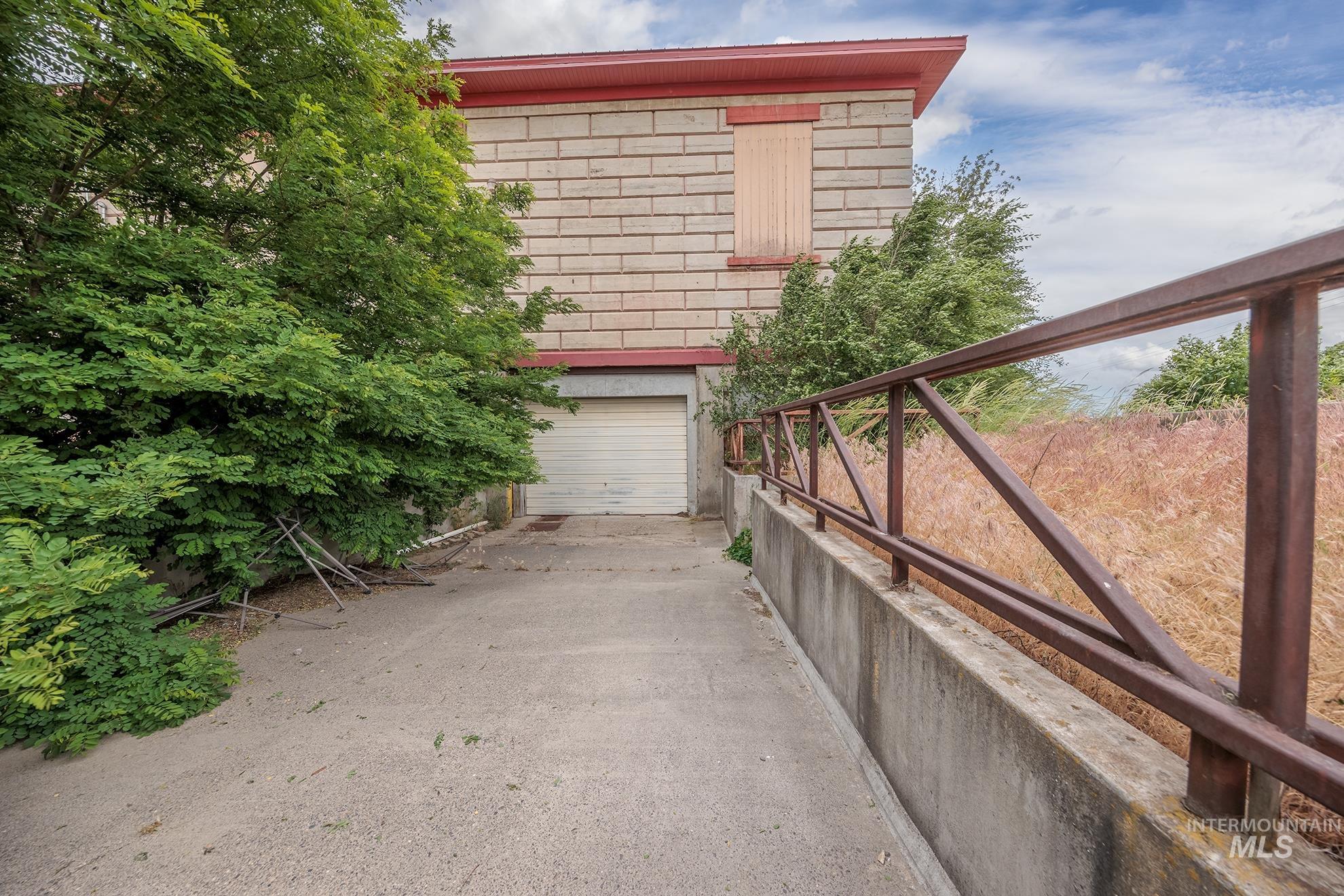2155 Paddock Ave, Weiser, Idaho 83672, Business/Commercial For Sale, Price $391,000, 98989406