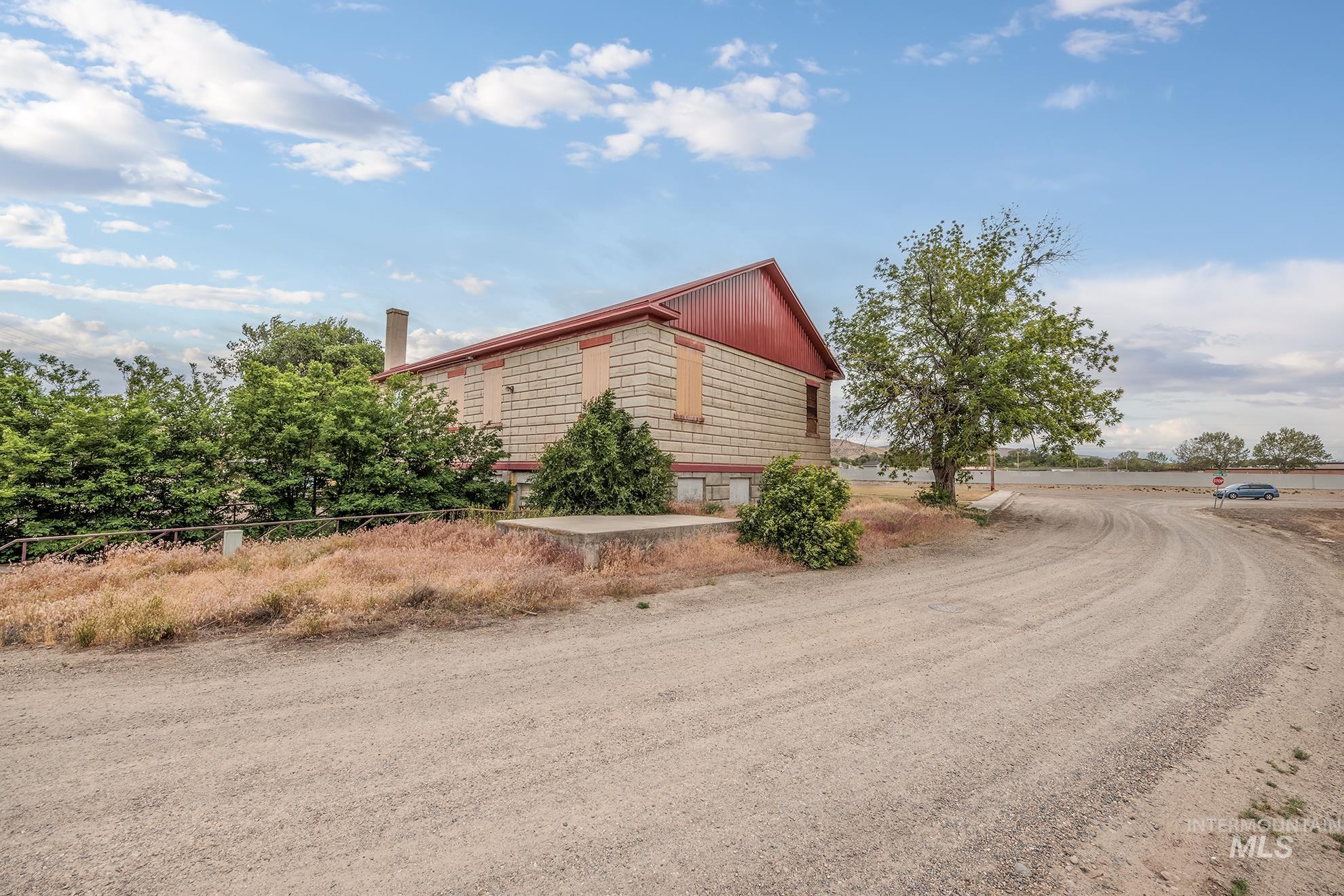 2155 Paddock Ave, Weiser, Idaho 83672, Business/Commercial For Sale, Price $391,000, 98989406