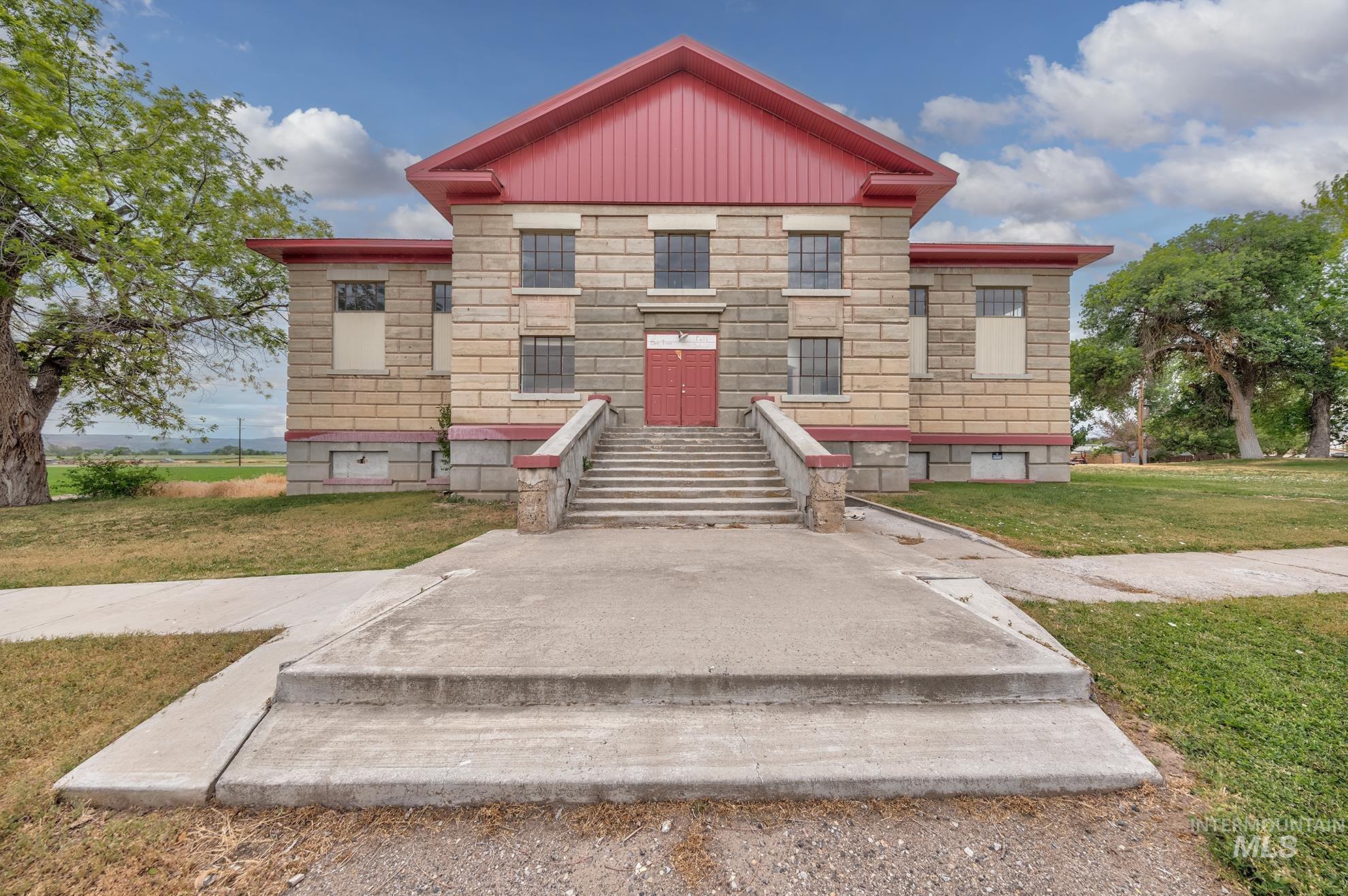 2155 Paddock Ave, Weiser, Idaho 83672, Business/Commercial For Sale, Price $391,000, 98989406
