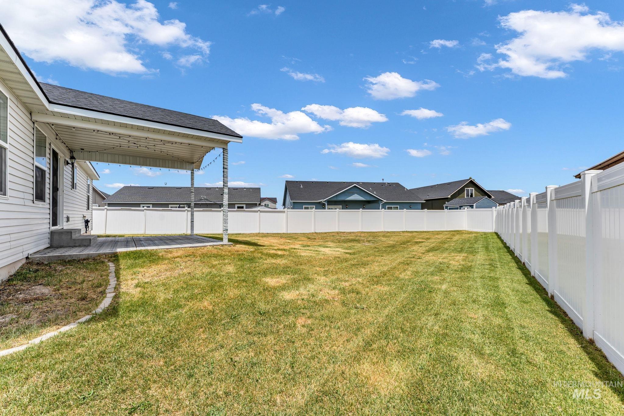 747 Kanner Ct, Twin Falls, Idaho 83301, 3 Bedrooms, 2 Bathrooms, Residential For Sale, Price $345,000, 98989416