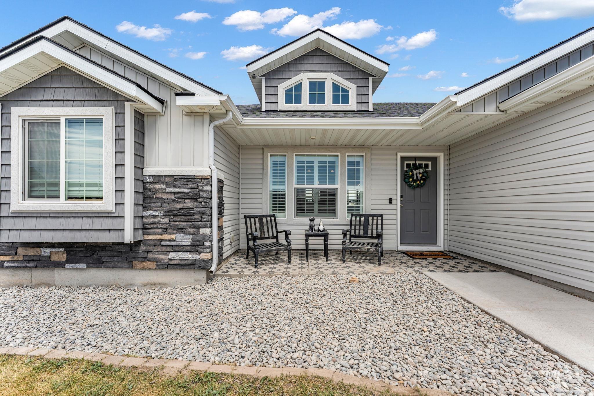 747 Kanner Ct, Twin Falls, Idaho 83301, 3 Bedrooms, 2 Bathrooms, Residential For Sale, Price $345,000, 98989416