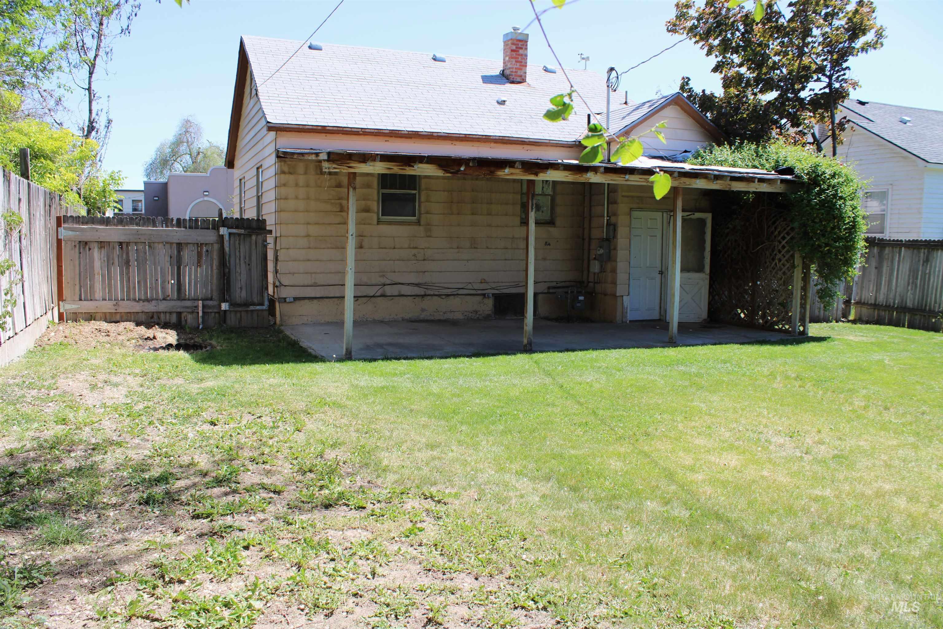811 S 15th Ave, Nampa, Idaho 83651, 1 Bedroom, 1 Bathroom, Residential For Sale, Price $249,900,MLS 98989419