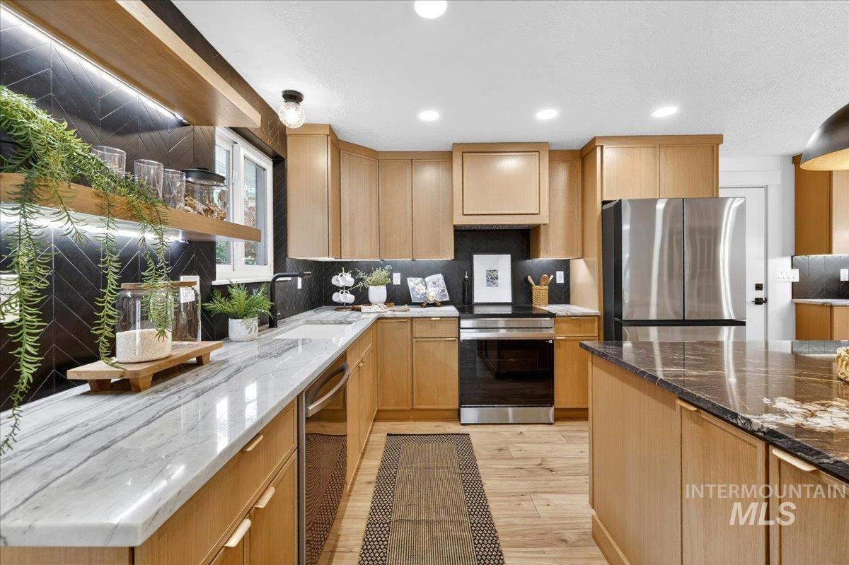 5927 N Collister Dr, Boise, Idaho 83703, 5 Bedrooms, 3 Bathrooms, Residential For Sale, Price $1,150,000, 98989422